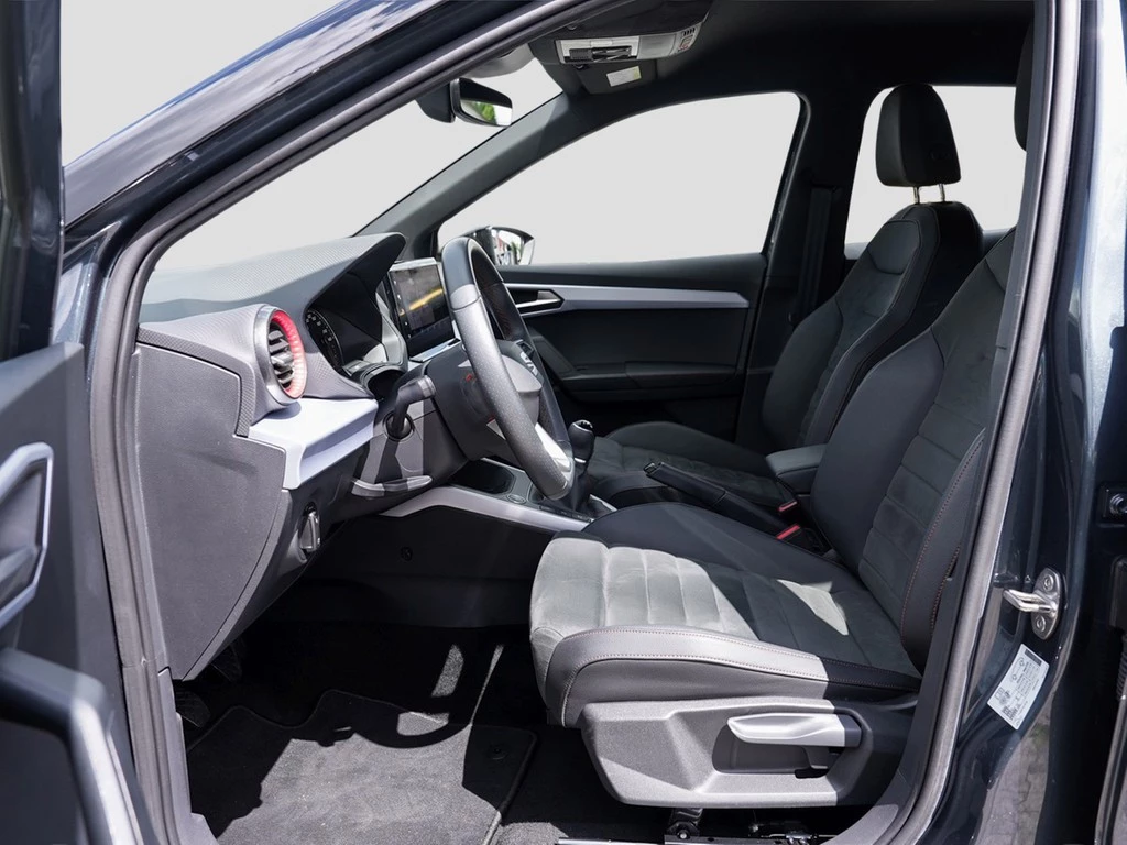 SEAT Arona 1,0 TSI FR,LED,ALU 18",Kamera,Navi Sitzheizung,ACC