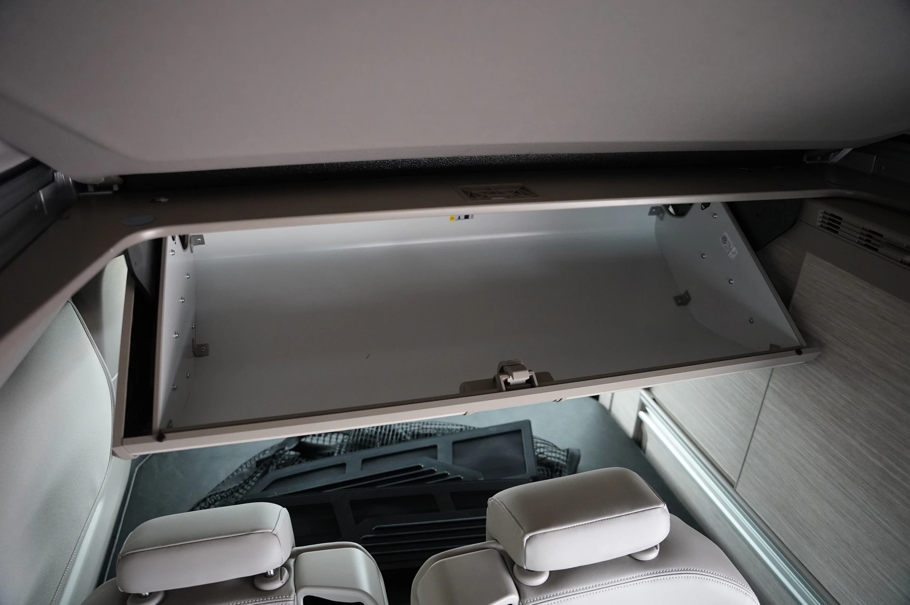 Volkswagen-California-image-41