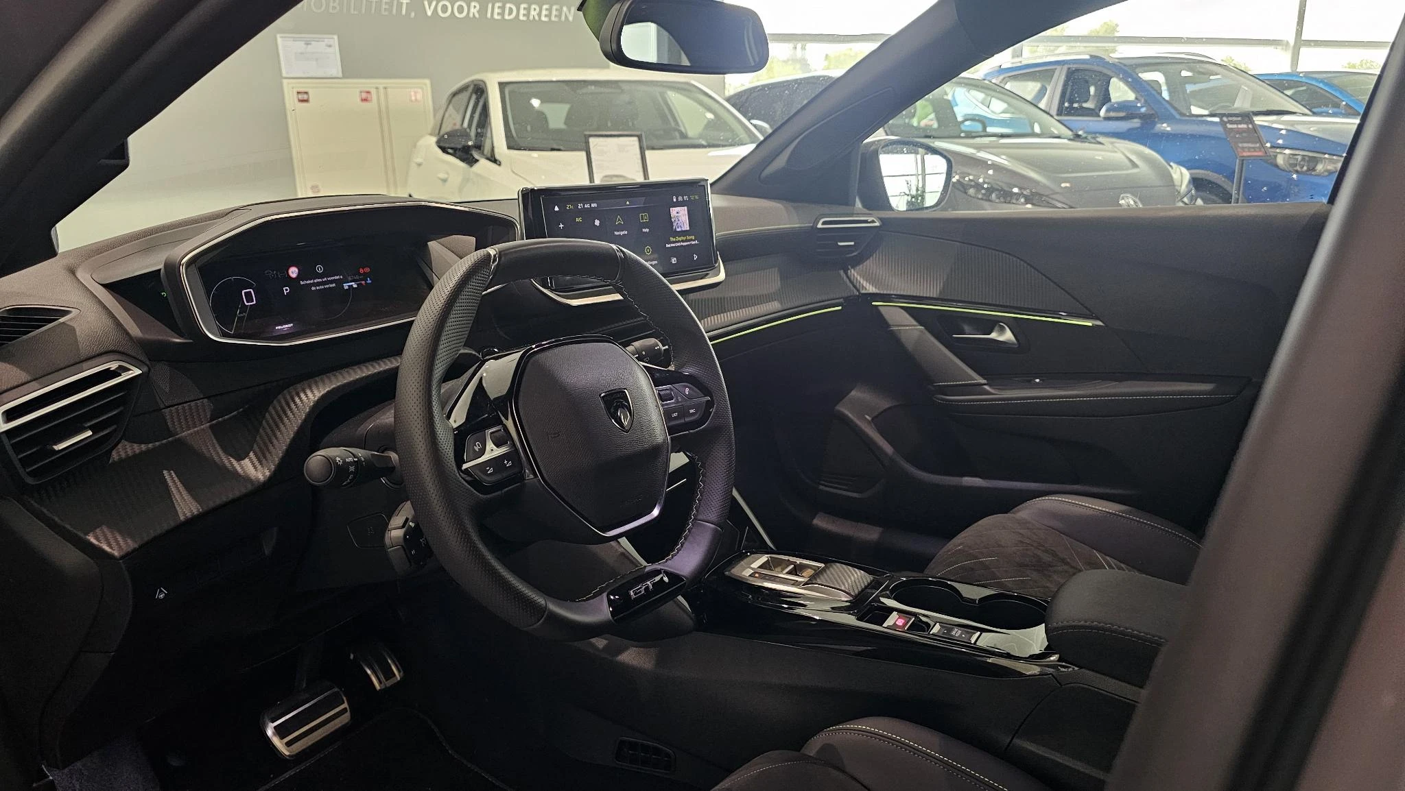 Peugeot-208-image-10