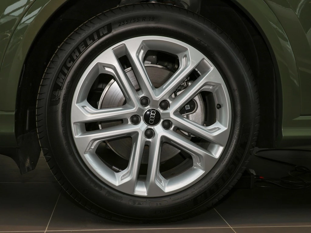 Audi Q5 SUV TFSI quattro ALP