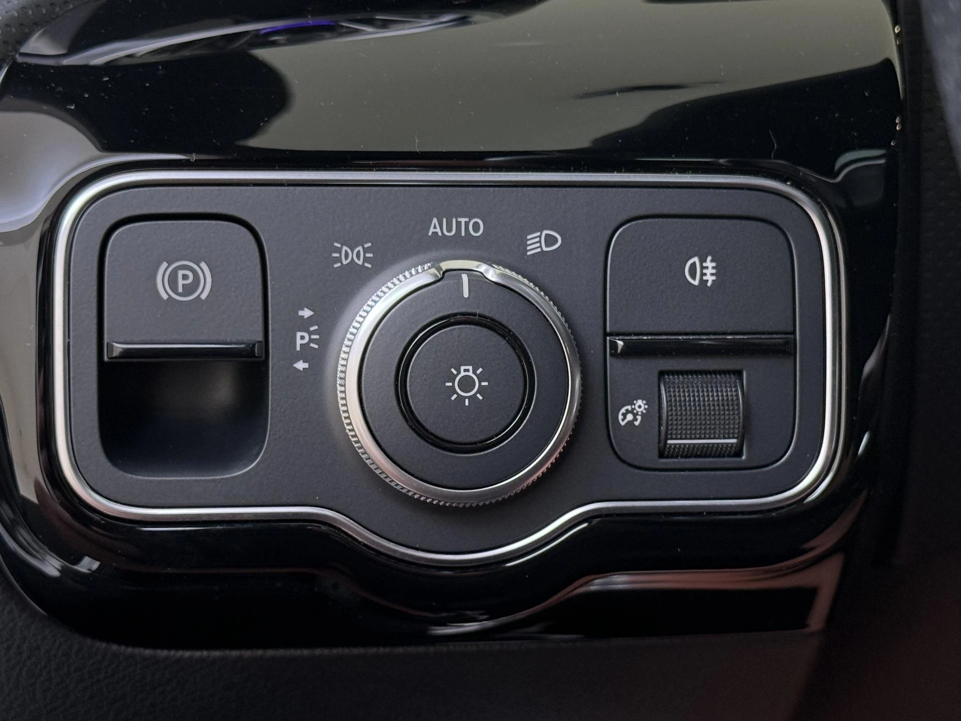 Mercedes-Benz A-Klasse 180 Business Solution AMG