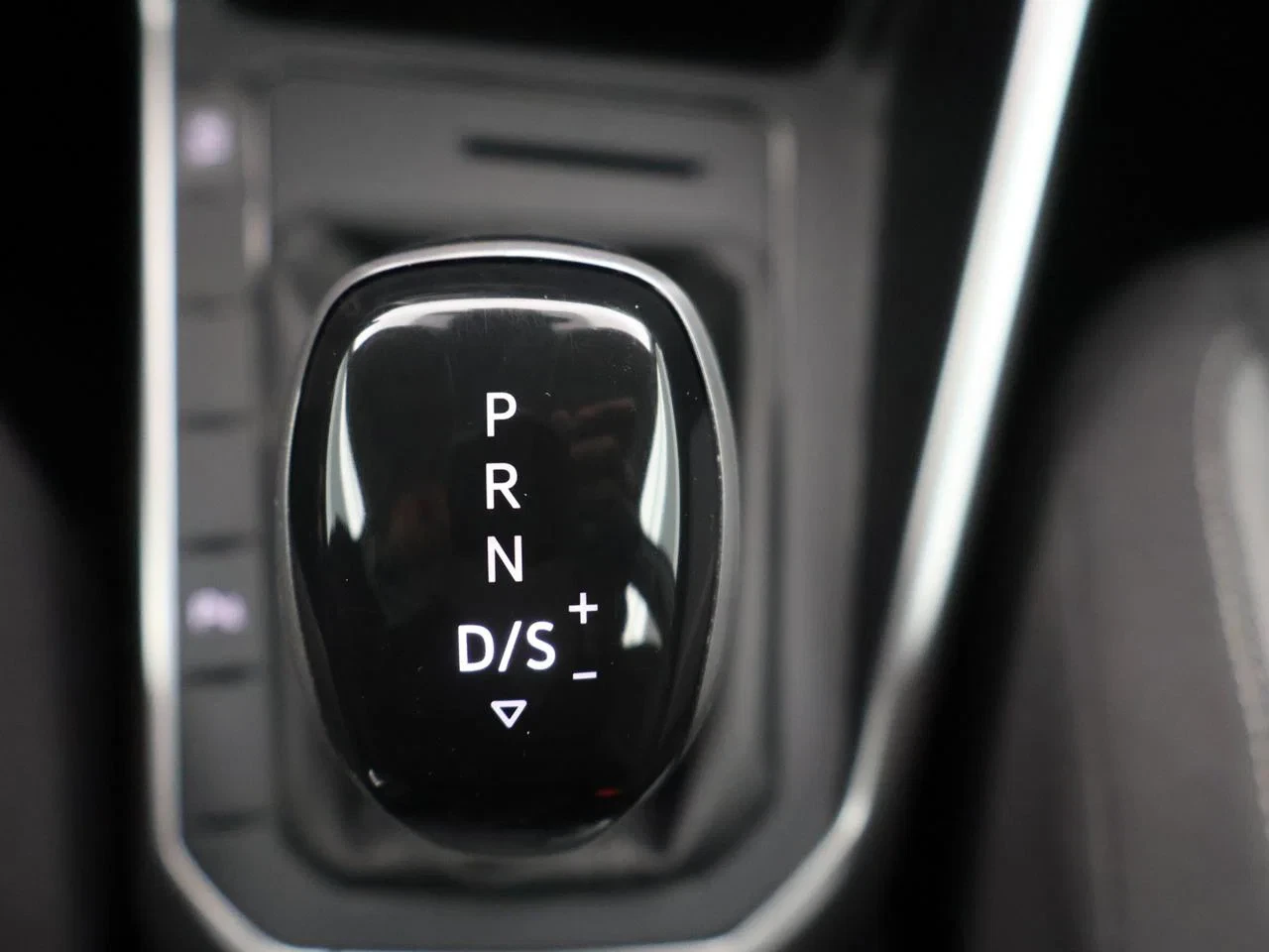 Volkswagen-Polo-image-15