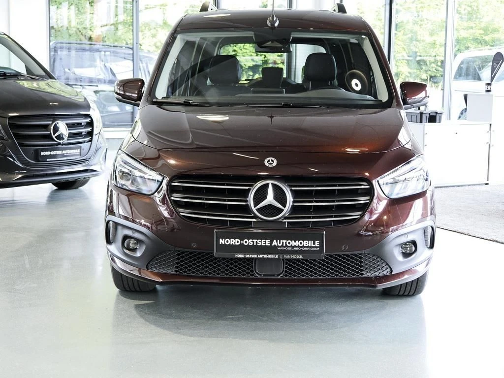 Mercedes-Benz-T-Klasse 180 d-image-3