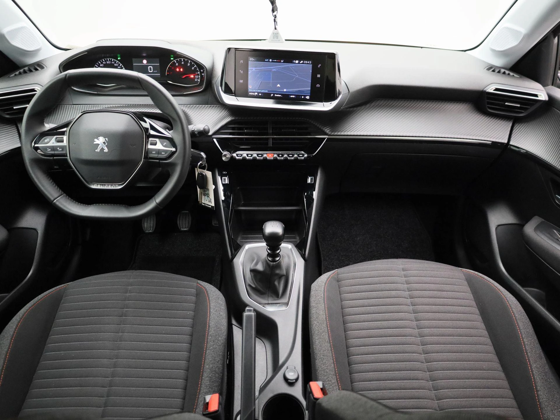 Peugeot-208-image-7
