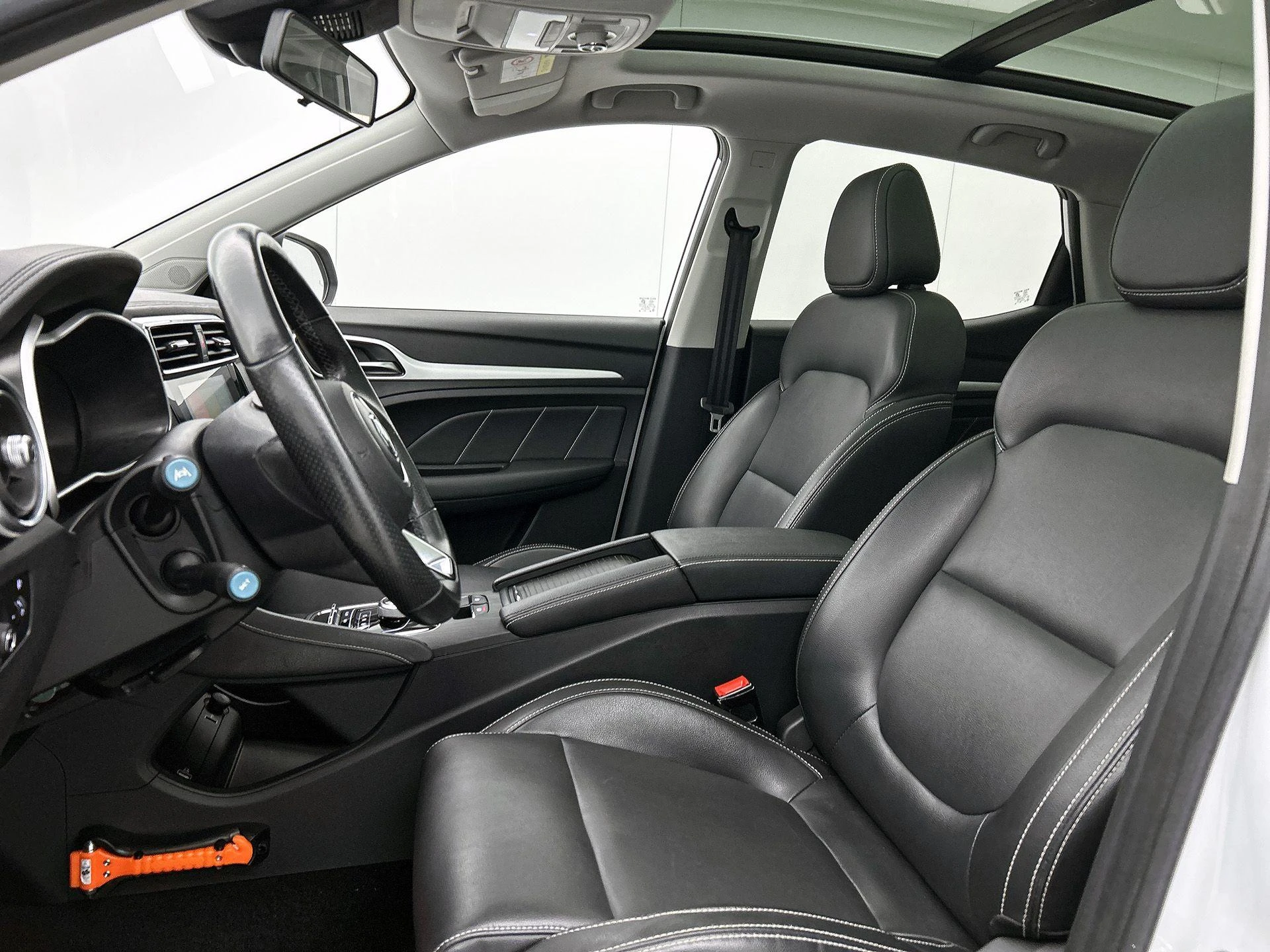 MG-ZS EV-image-35