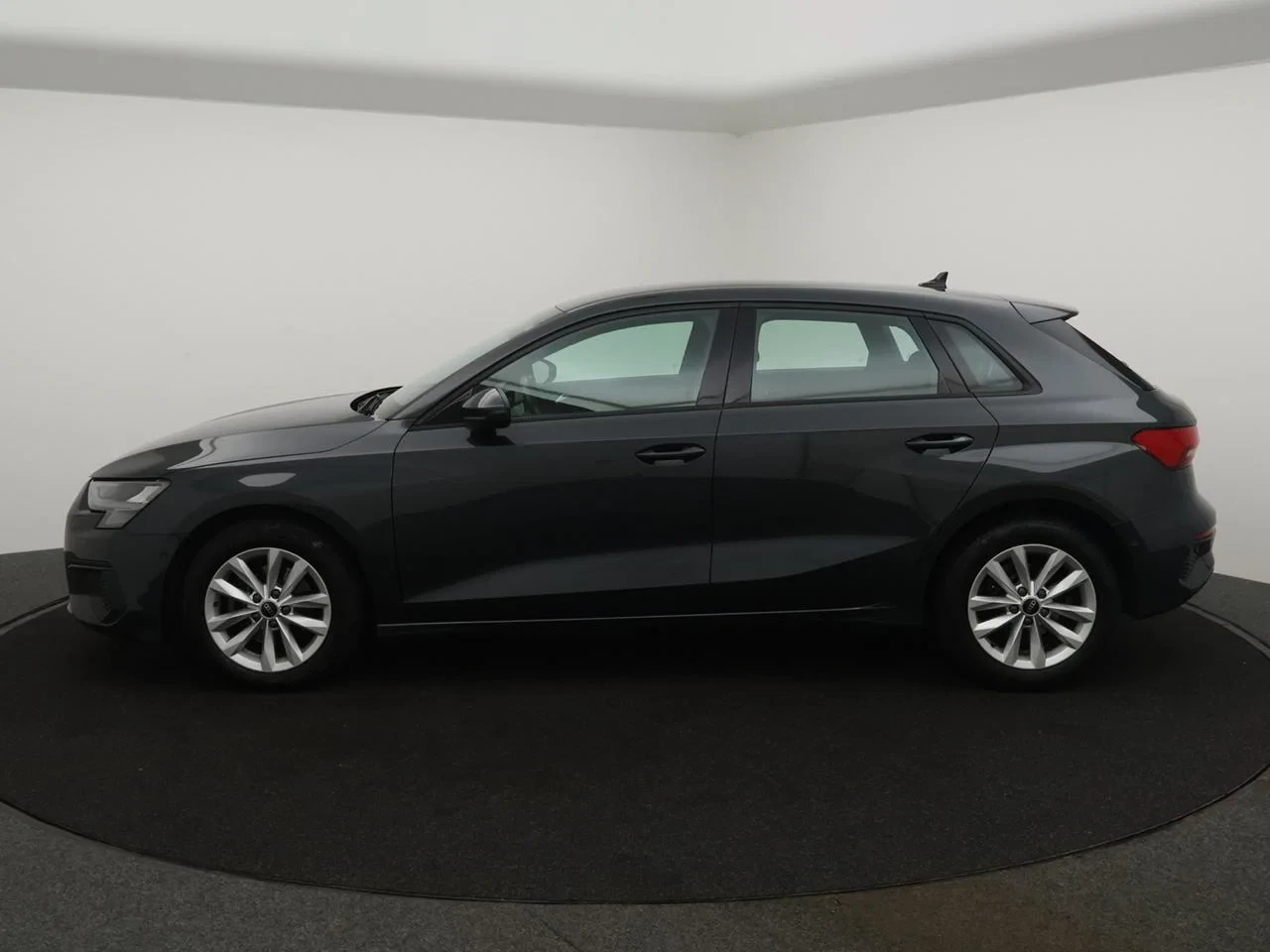 Audi A3 Sportback Audi A3 Sportback 30TFSI 110PK *AUTOMAAT*PDC*ACC*NAVI*APP-CONNECT*VIRTUAL COCKPIT*AIRCO*...*