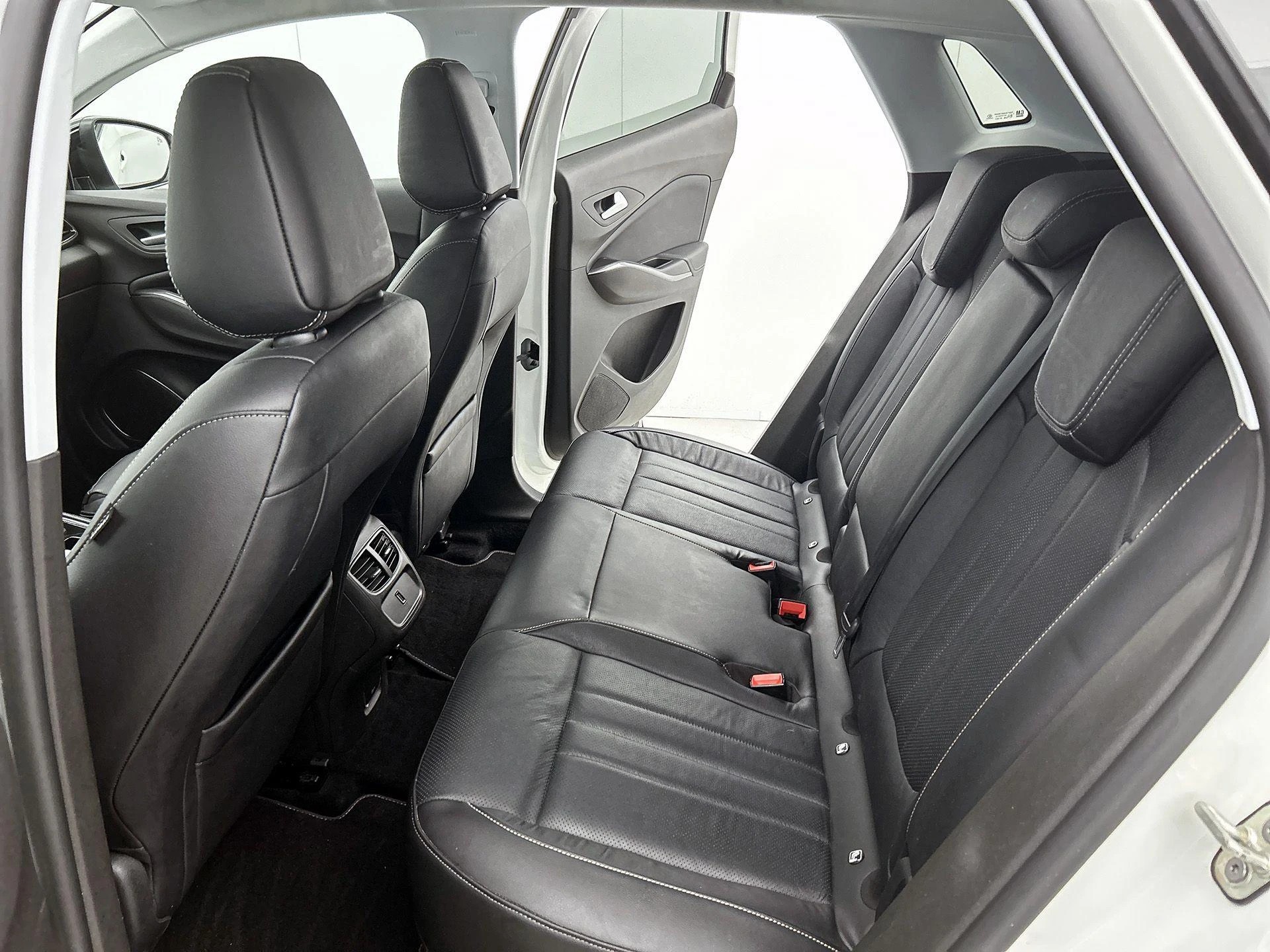Opel-Grandland X-image-27