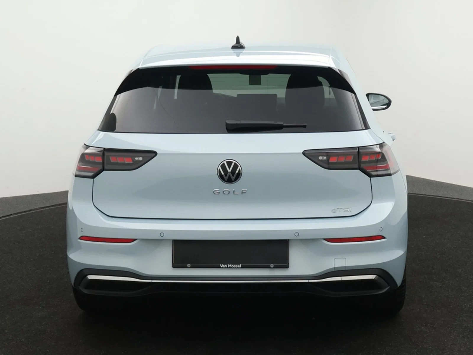 Volkswagen Golf VIII Golf Style Business 1.5 eTSI 150pk AUTOMAAT *DEMO*