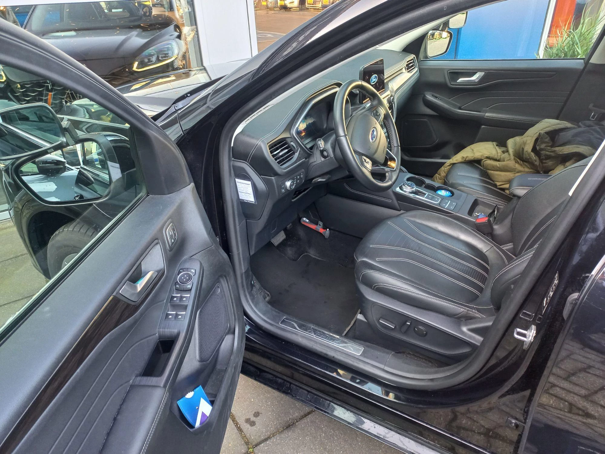 Ford-Kuga-image-2