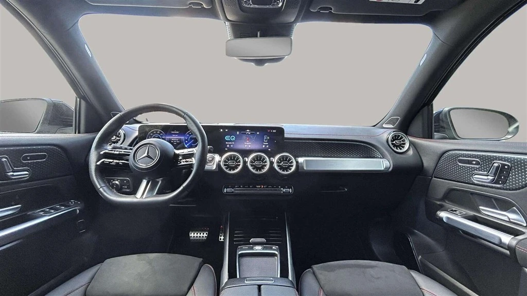 Mercedes-Benz-EQB-image-12