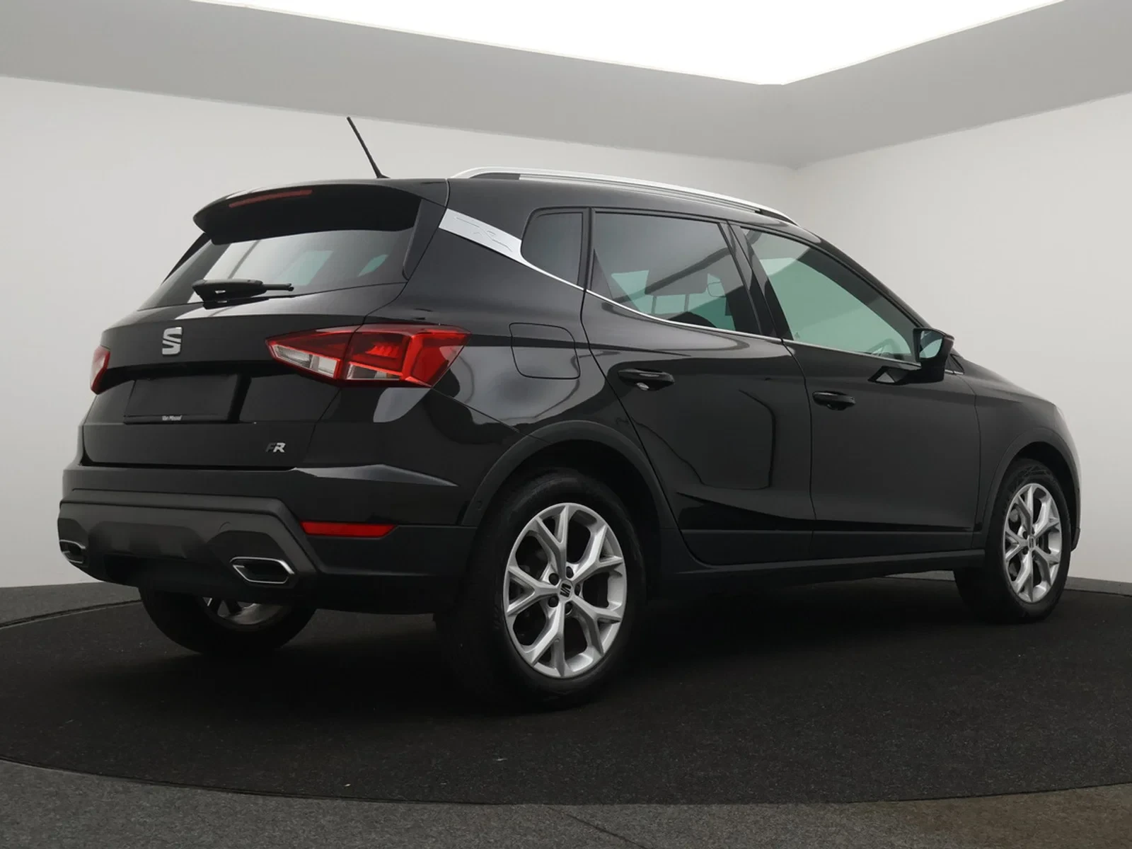 SEAT Arona Arona FR Limited 1.0TSI 110PK AUTOMAAT*VIRTUAL COCKPIT*CRUISE*CAMERA*PDC*APP-CONNECT*...*