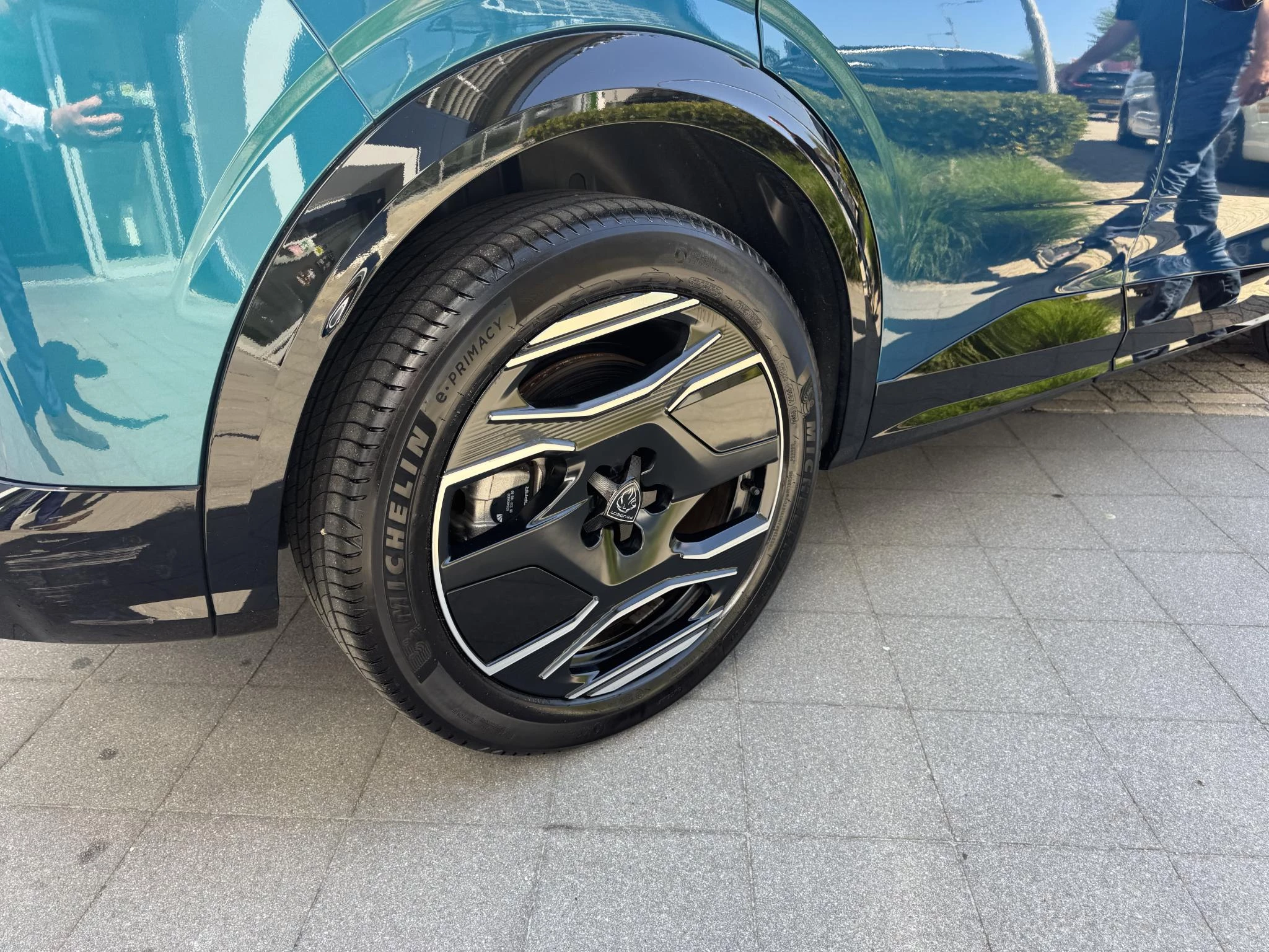 Peugeot-e-3008-image-13