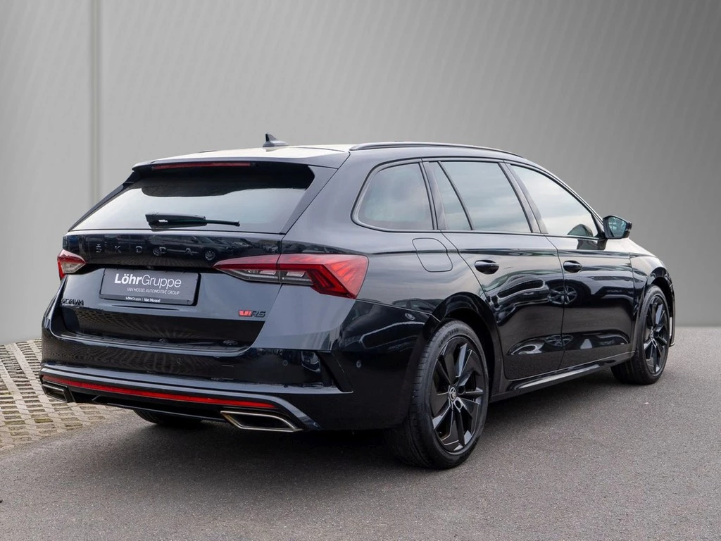 Škoda Octavia Combi RS 2.0 TDI DSG Matrix, Navi