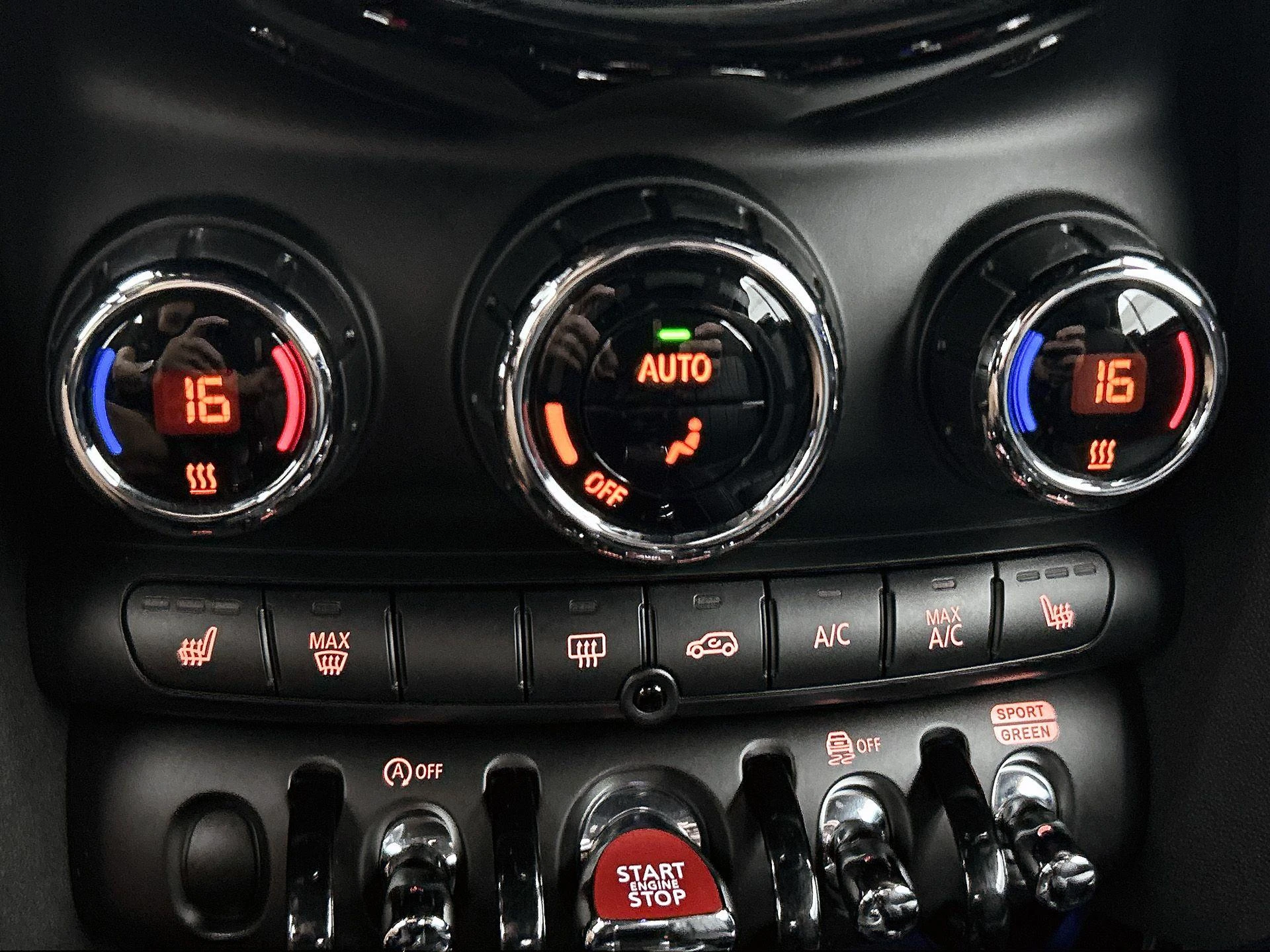 MINI-Cooper Cabrio-image-23