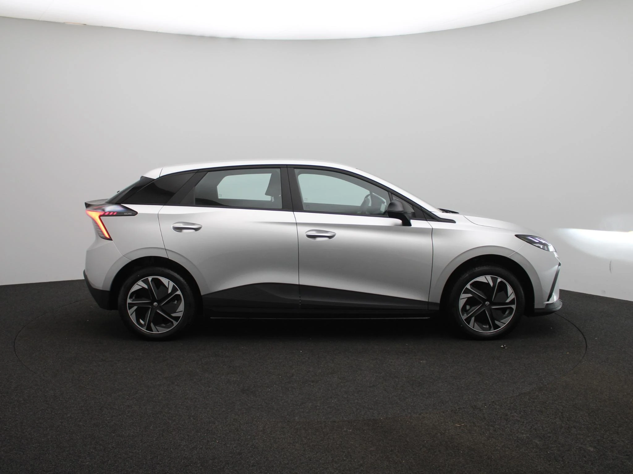 MG-MG4 EV-image-6