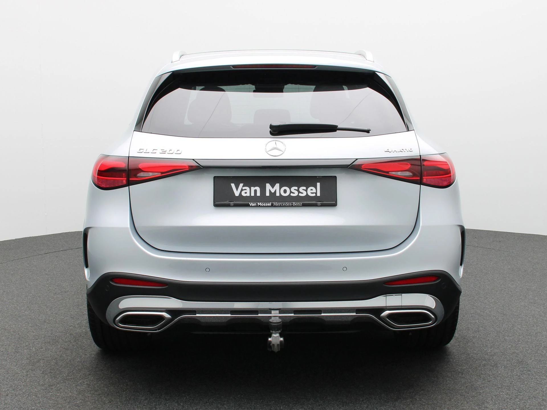 Mercedes-Benz-GLC-image-4