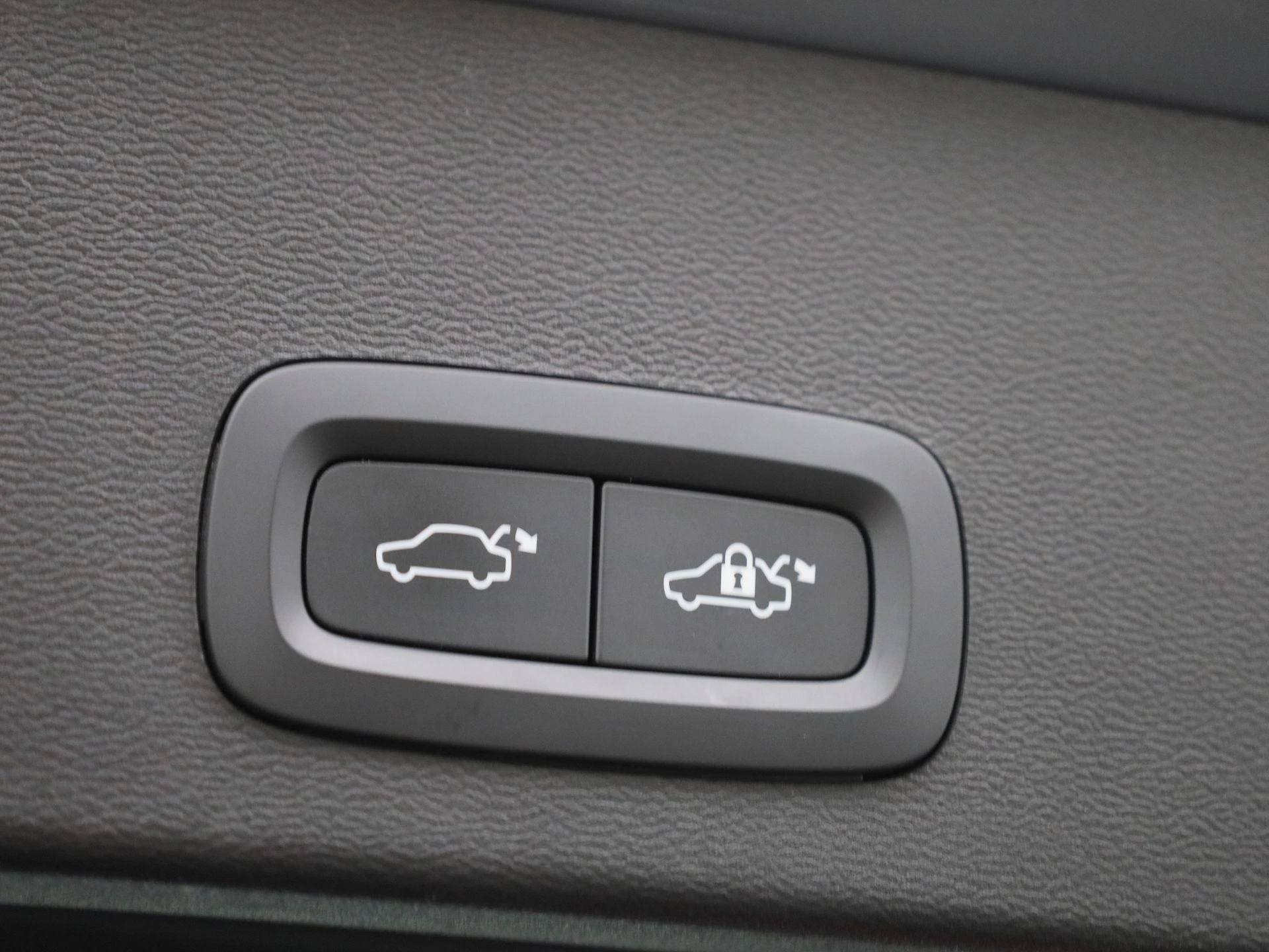 Volvo-XC40-image-14