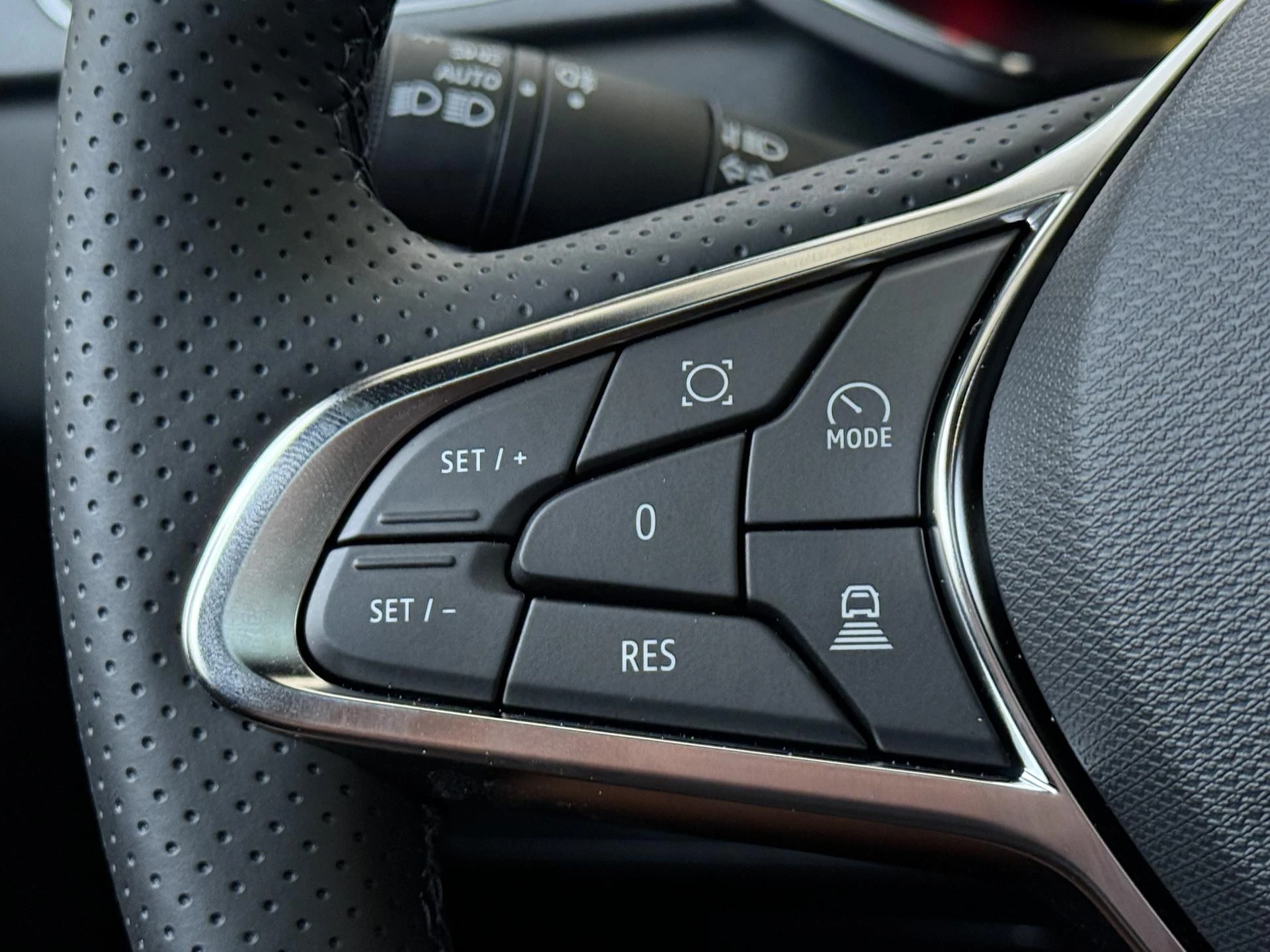 Renault Captur 1.8 E-Tech full hybrid 160 techno