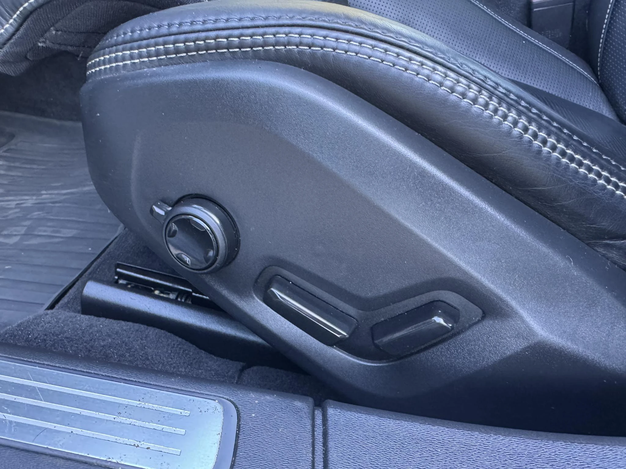 Volvo-V90-image-19