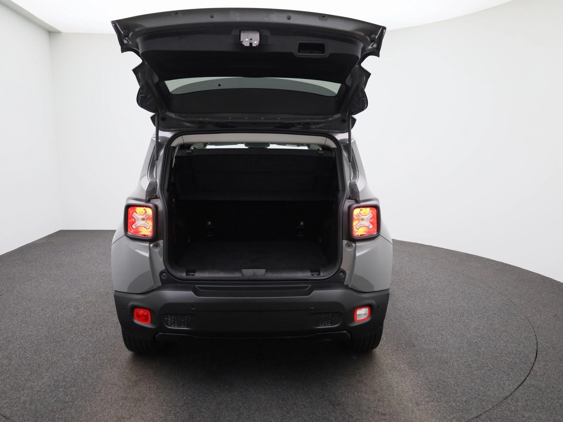 Jeep-Renegade-image-11