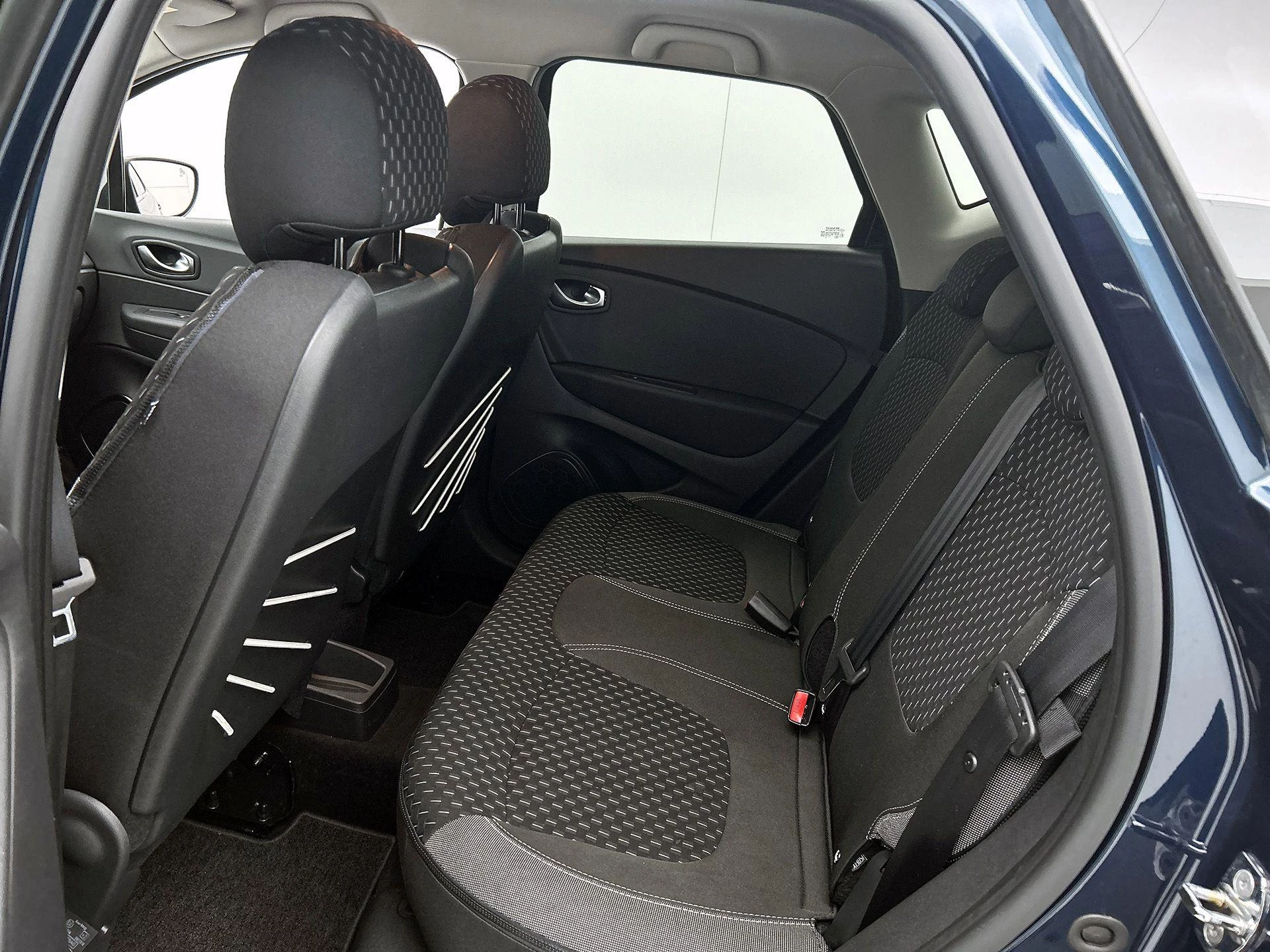 Renault-Captur-image-28