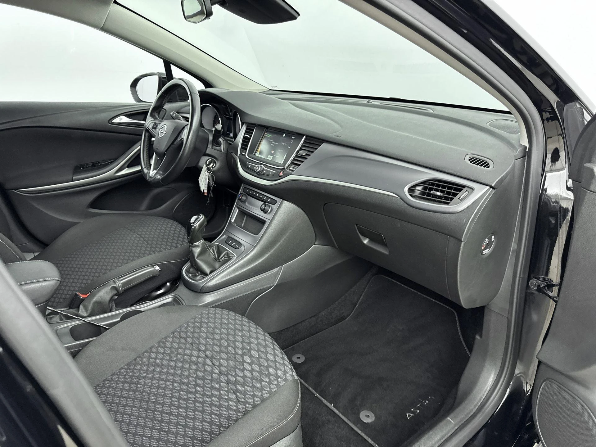 Opel-Astra-image-7