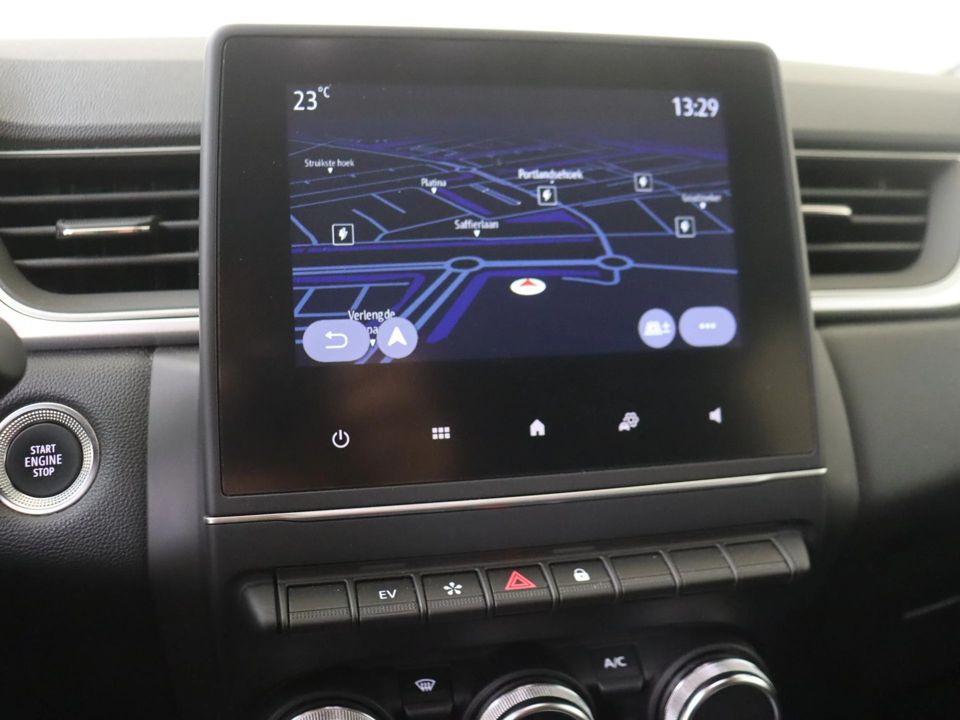 Renault-Captur-image-17