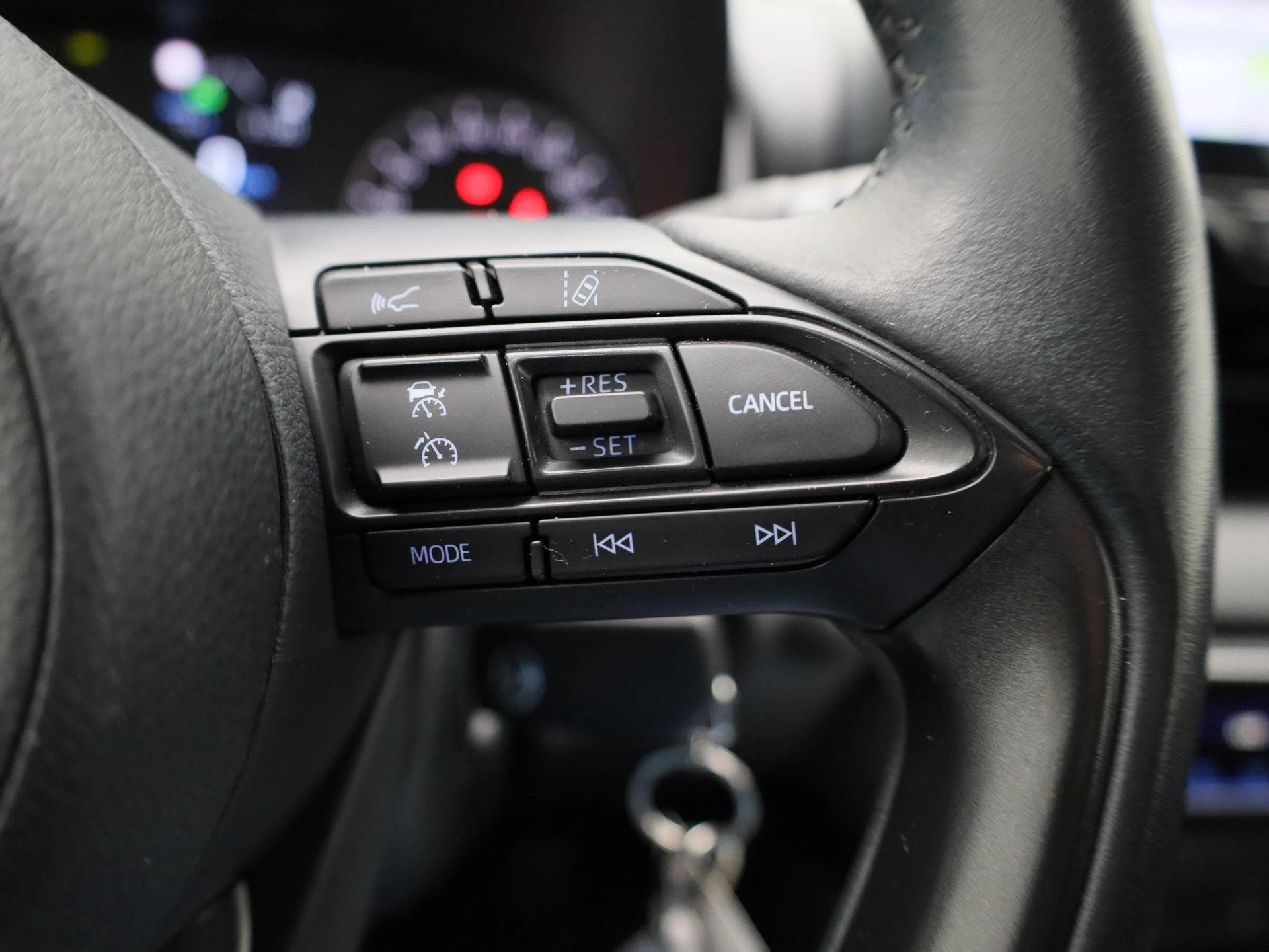 Toyota-Yaris-image-14