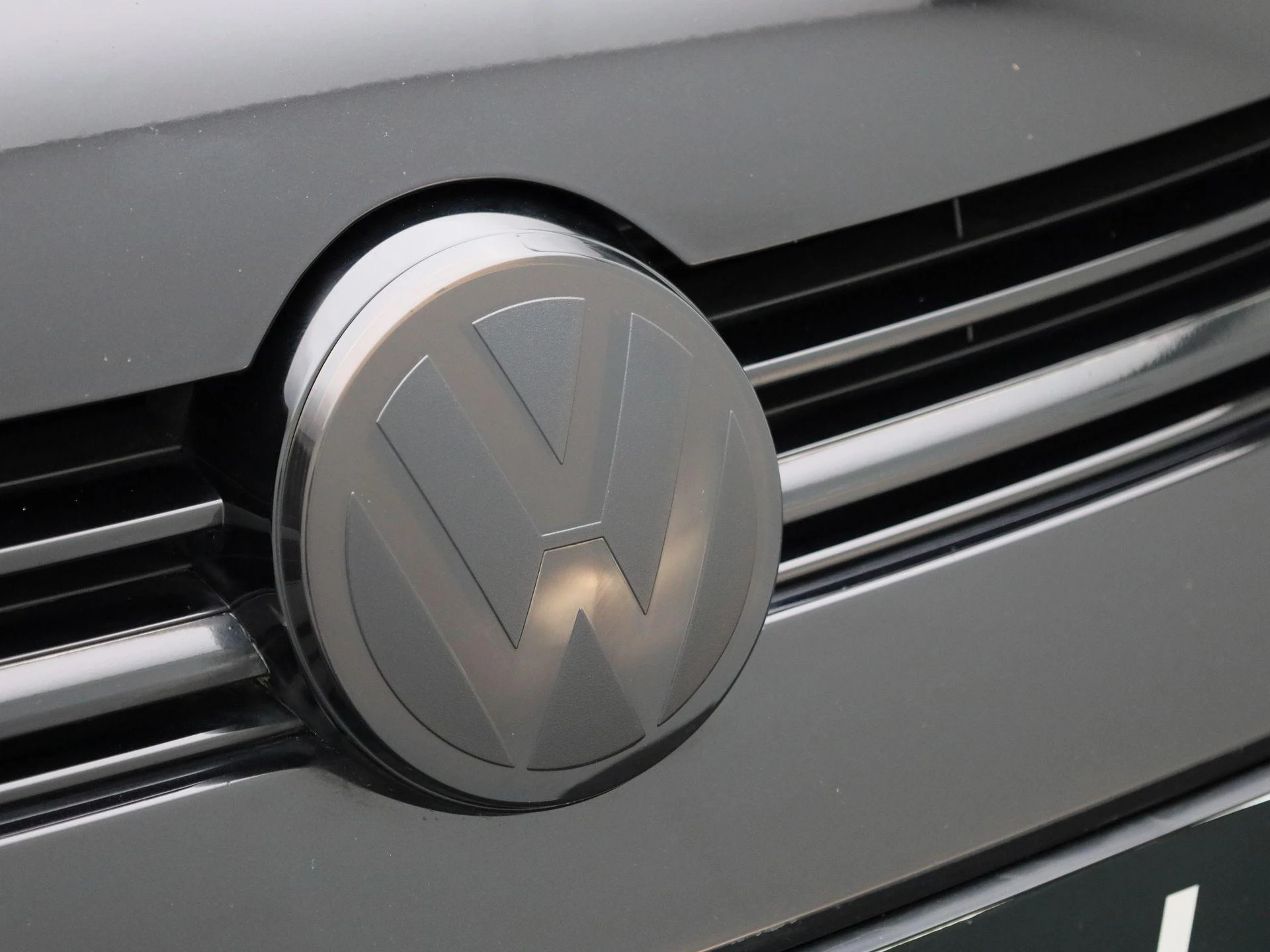 Volkswagen-Golf-image-30