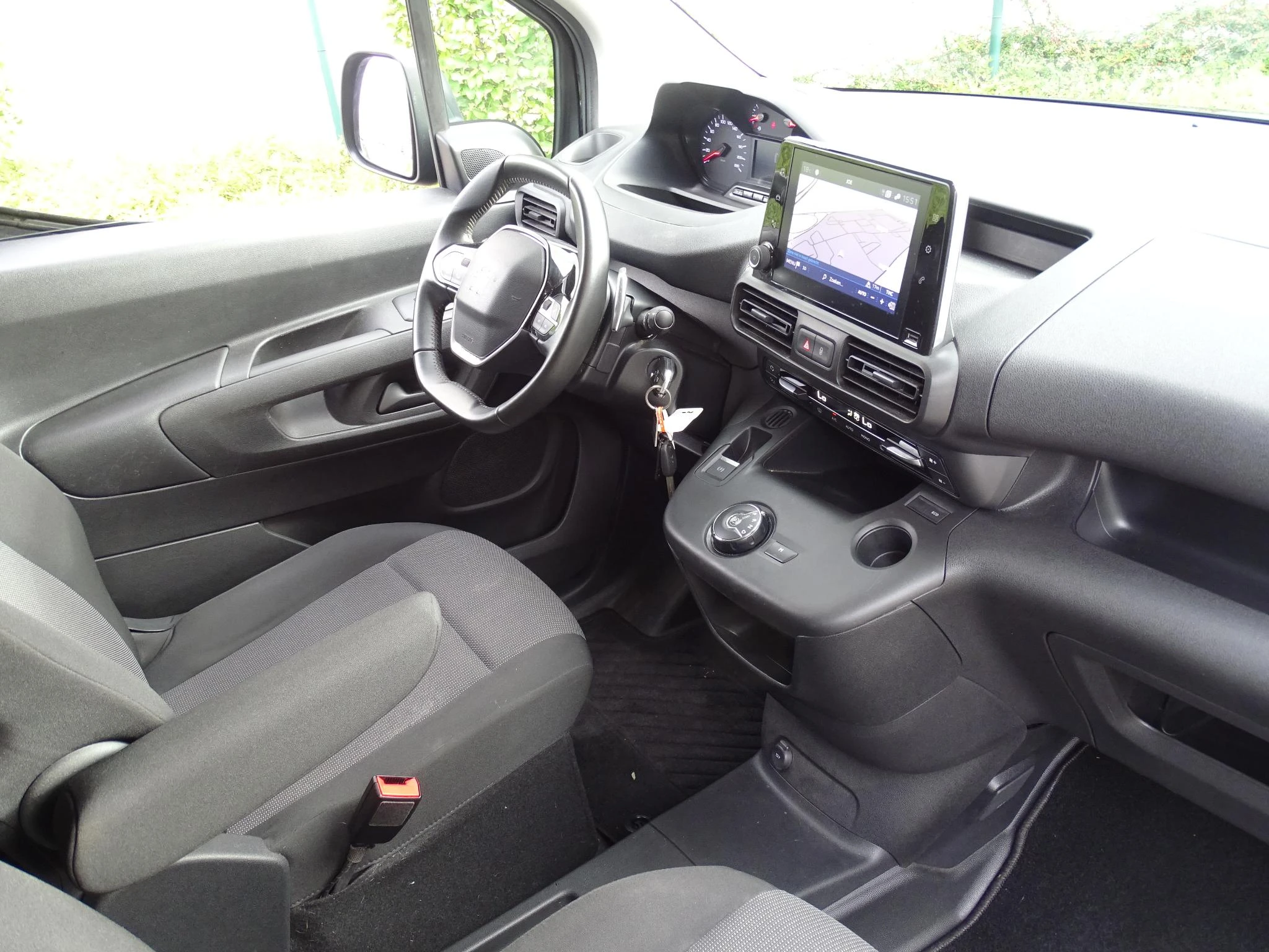 Peugeot-Partner-image-13