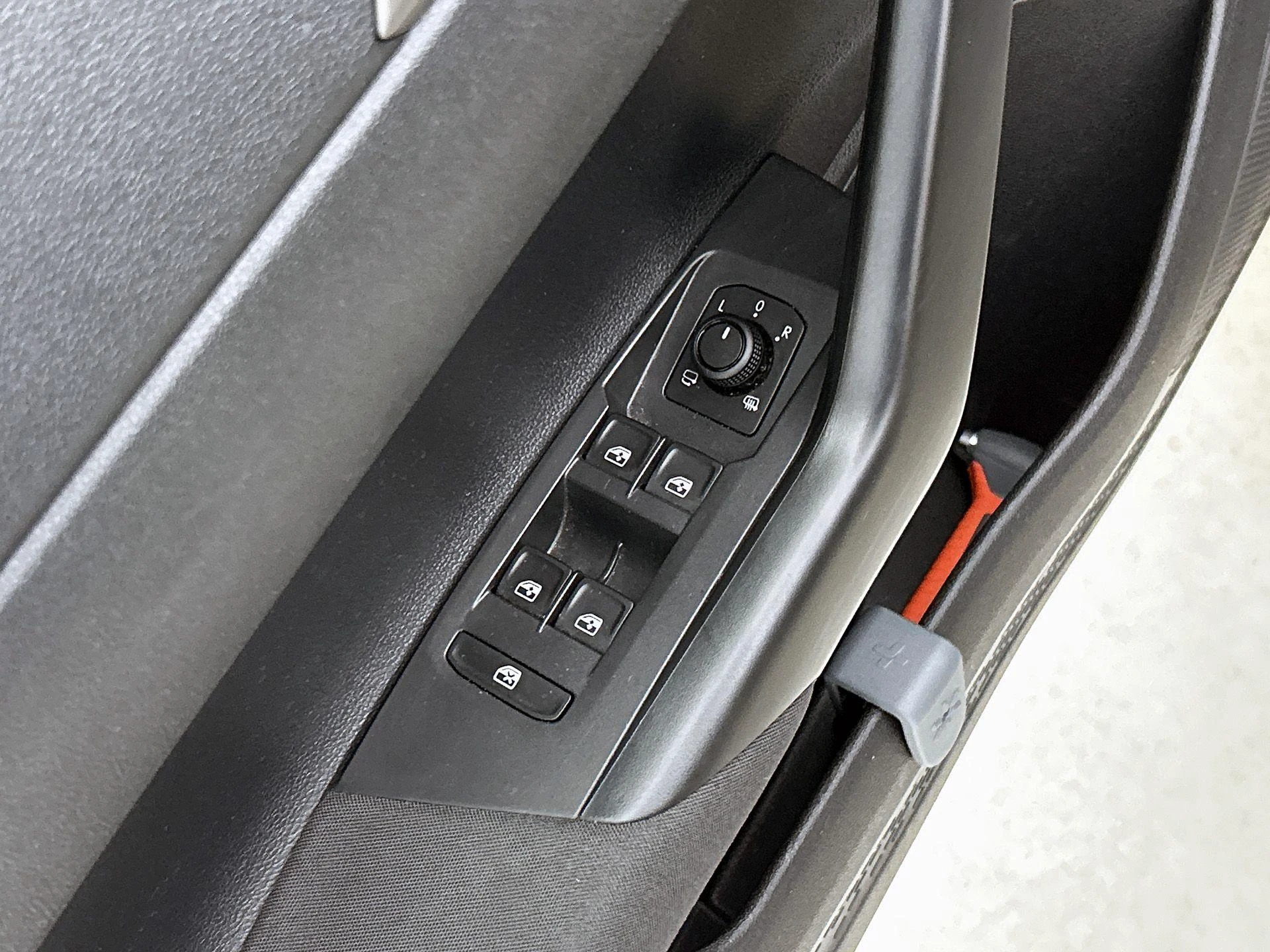 Volkswagen-Polo-image-30