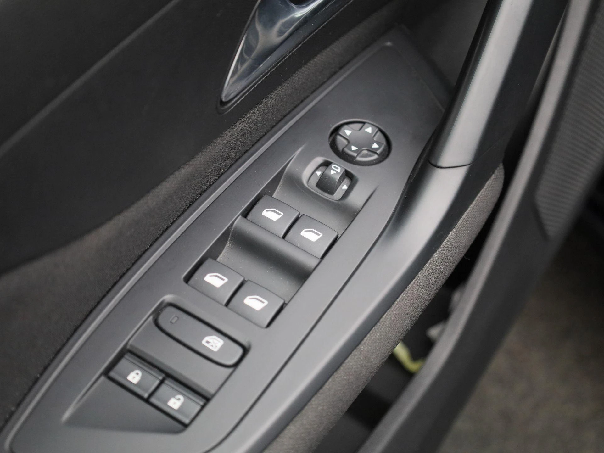 Peugeot-308-image-26