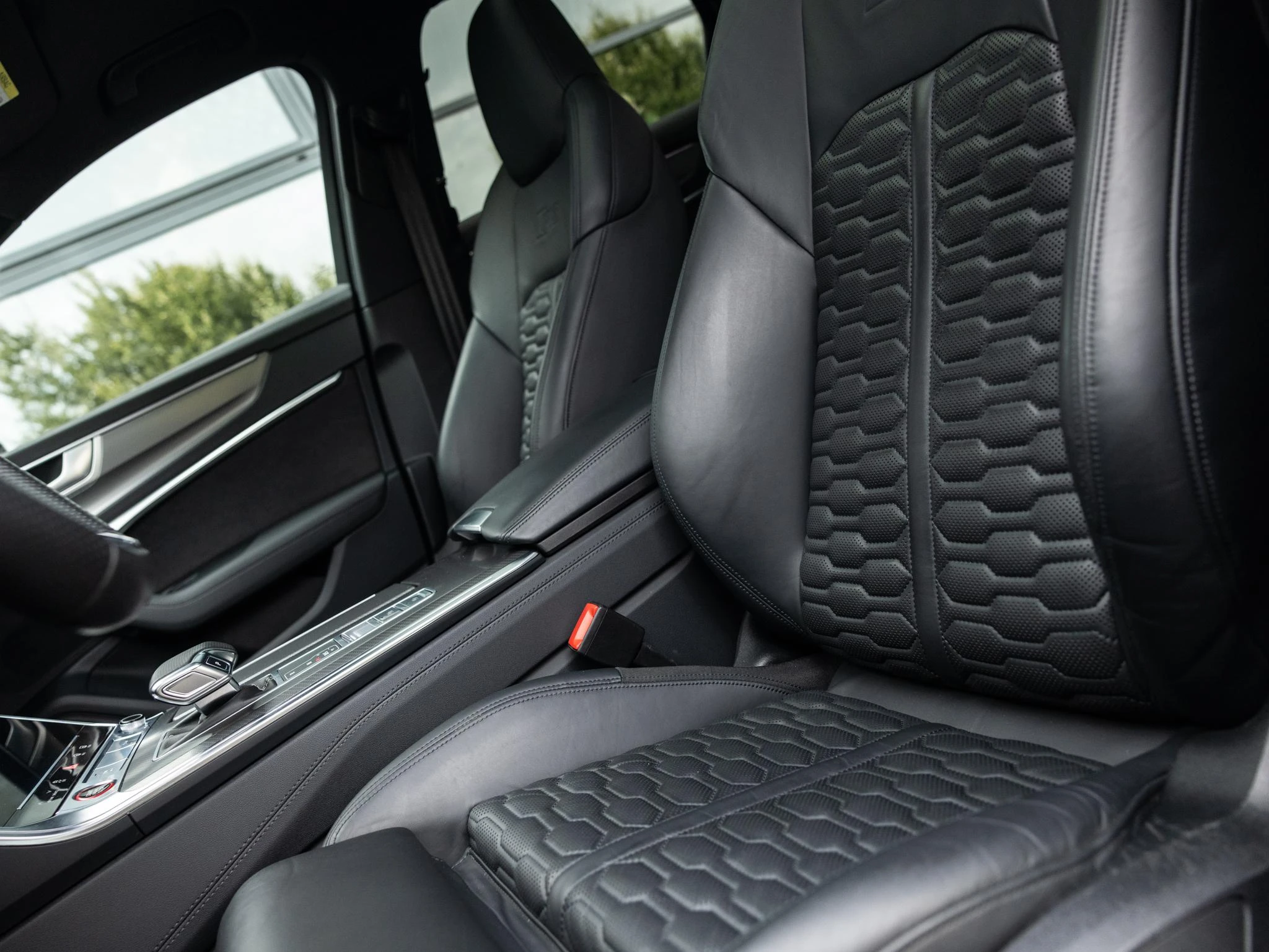 Audi-RS6-image-40