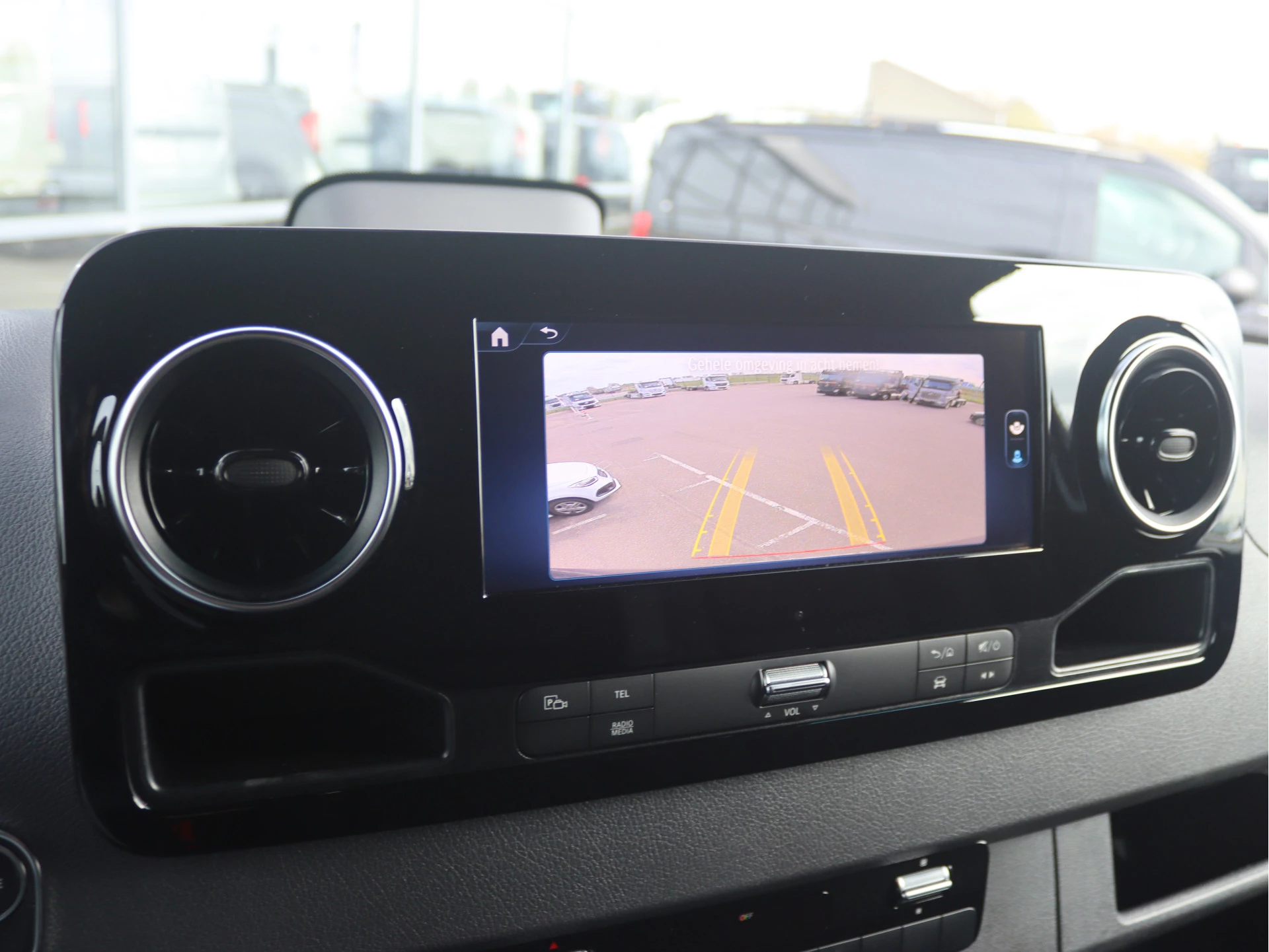 Mercedes-Benz-Sprinter-image-9