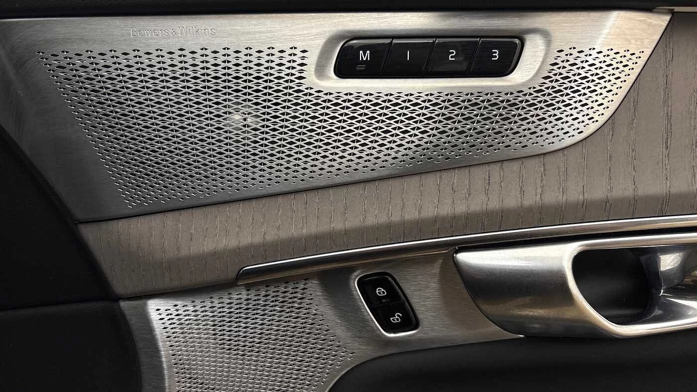 Volvo-XC90-image-22