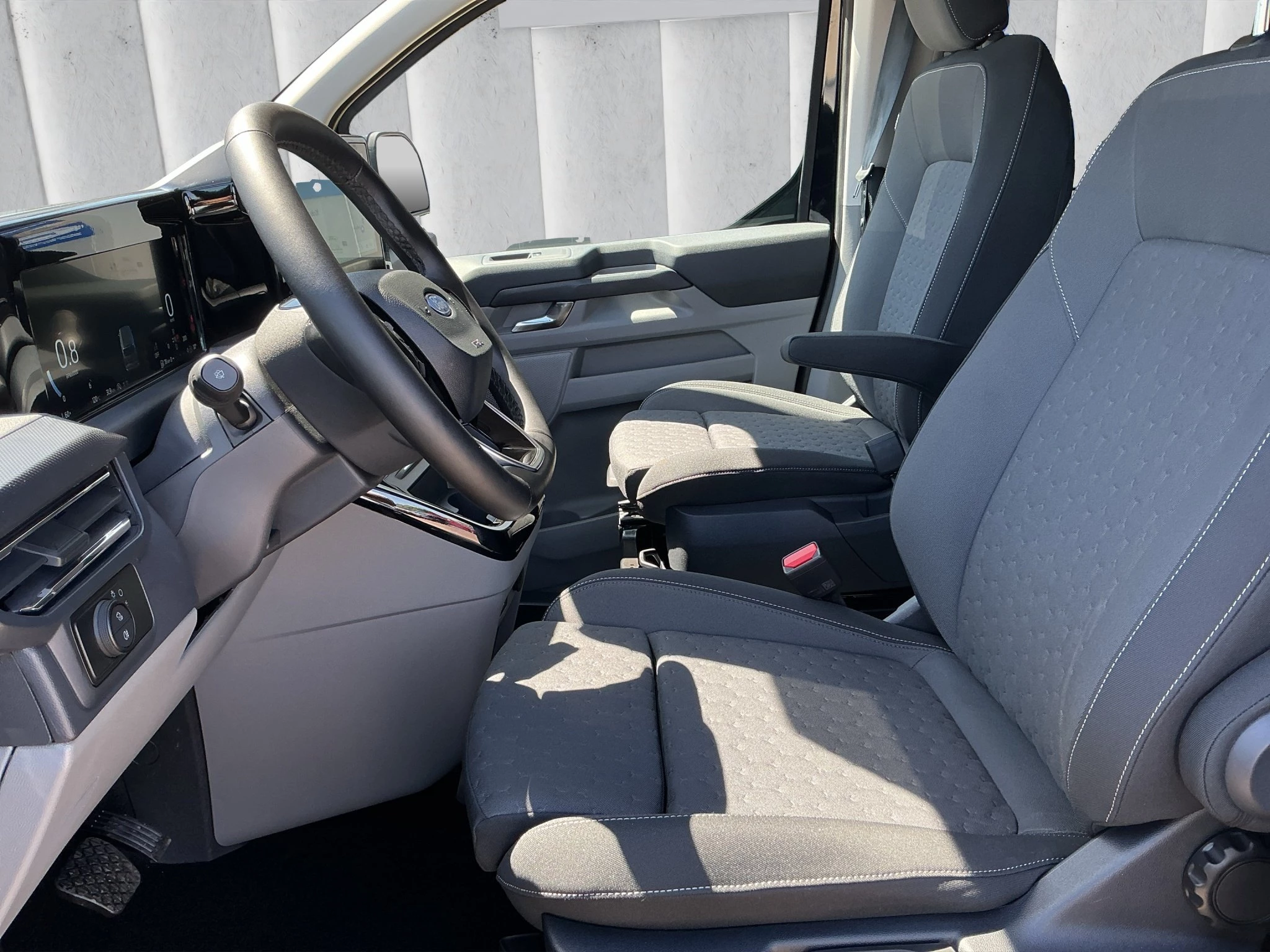 Ford-Transit Custom-image-9