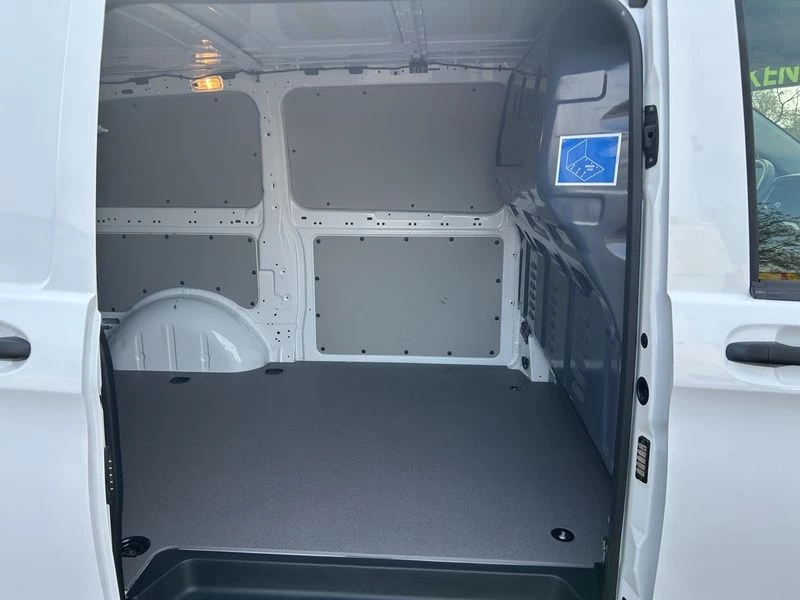 Mercedes-Benz Vito 116 LANG NAVI KAMERA AHK 3 SITZE HOLZBODEN