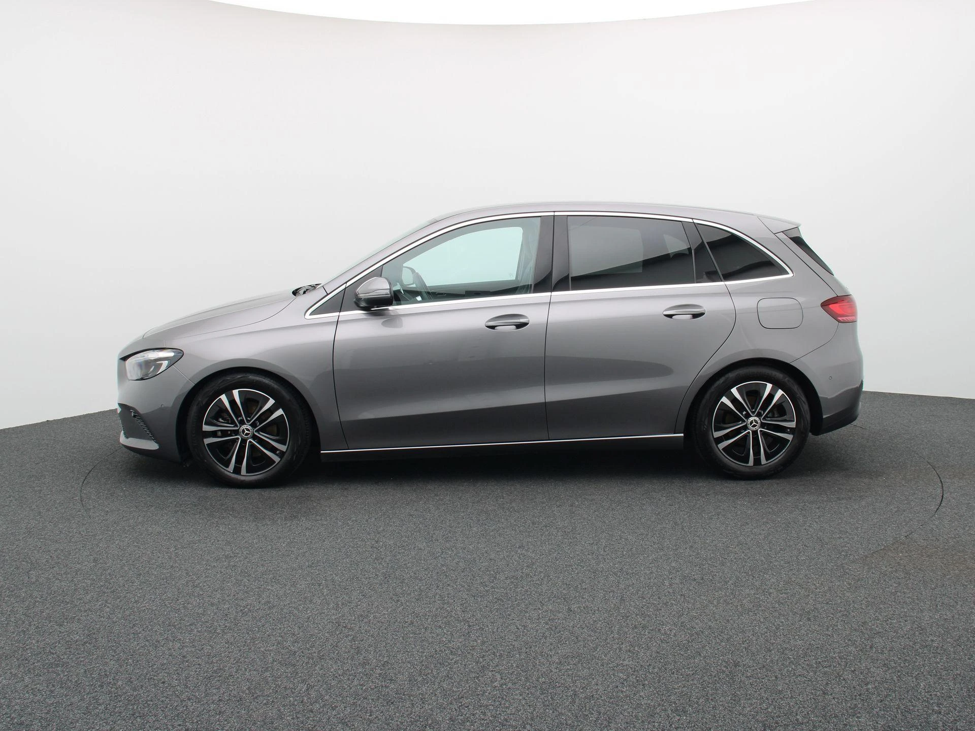 Mercedes-Benz B-Klasse 180 Business Line + CARPLAY + TREKHAAK +