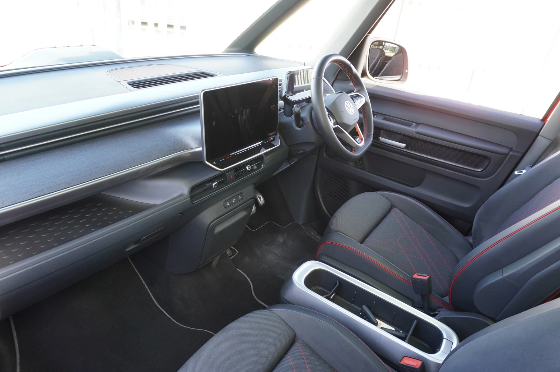 Volkswagen-ID. Buzz-image-1