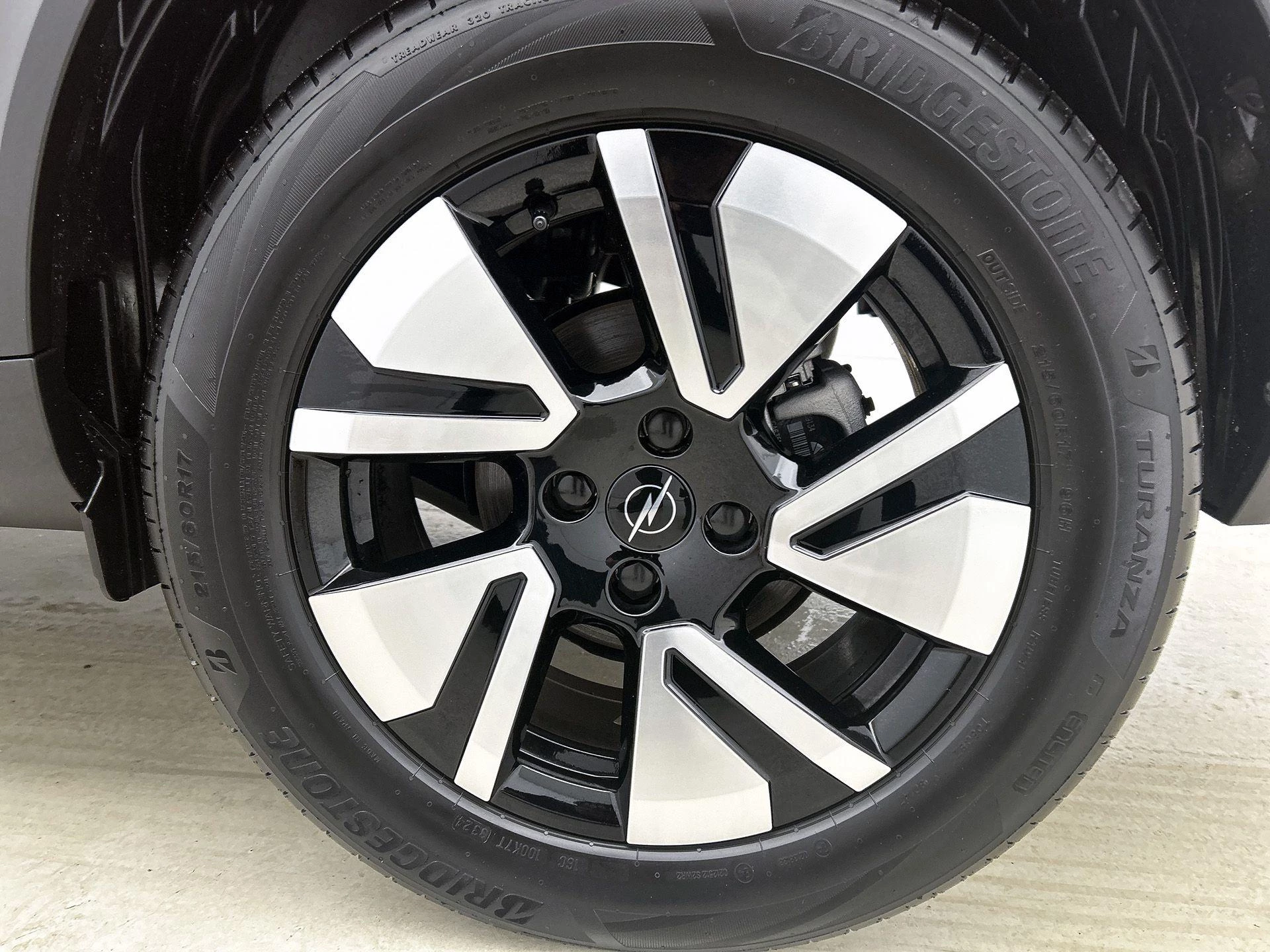 Opel-Frontera-image-33
