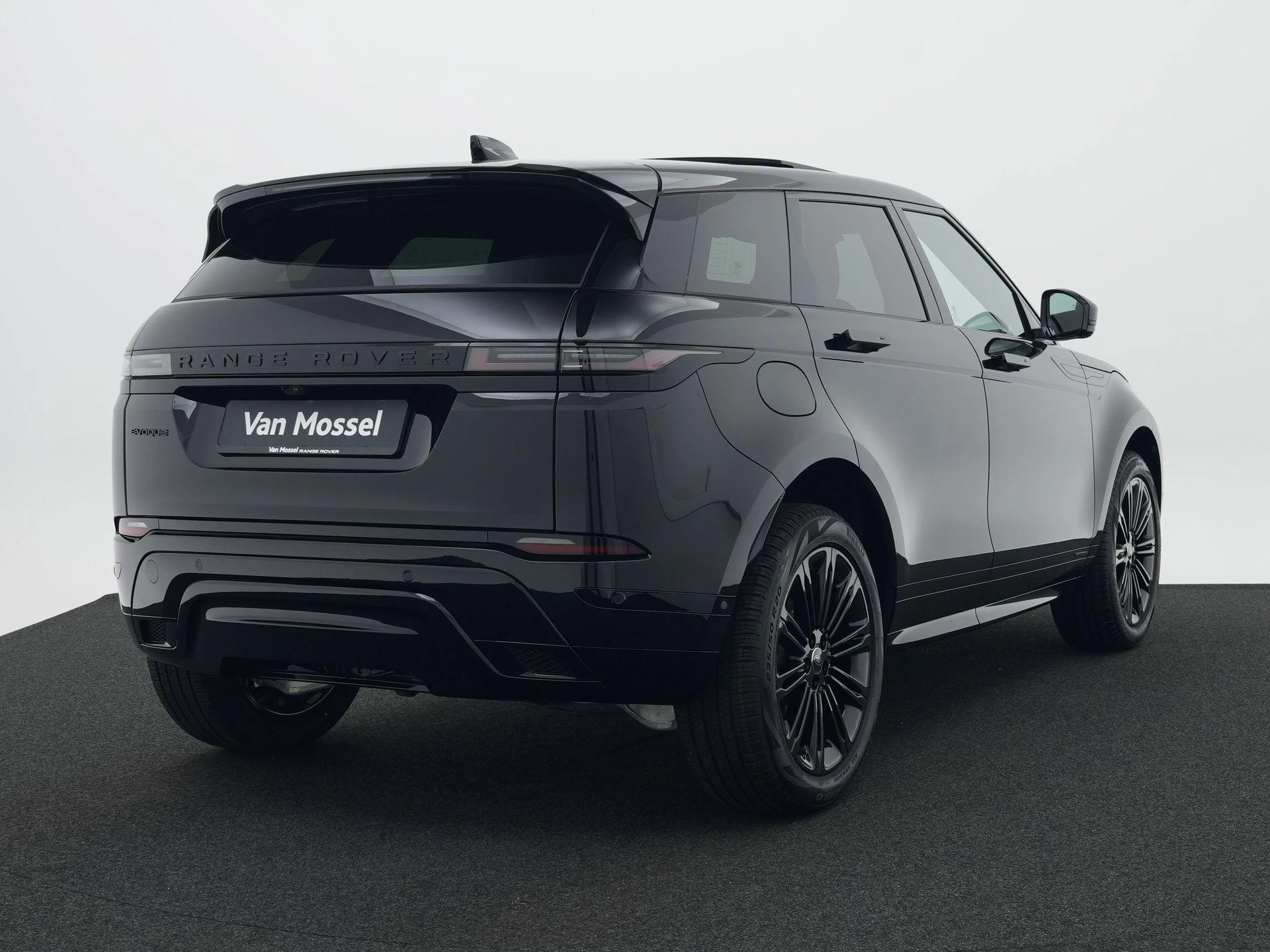 Land Rover-Range Rover Evoque-image-9