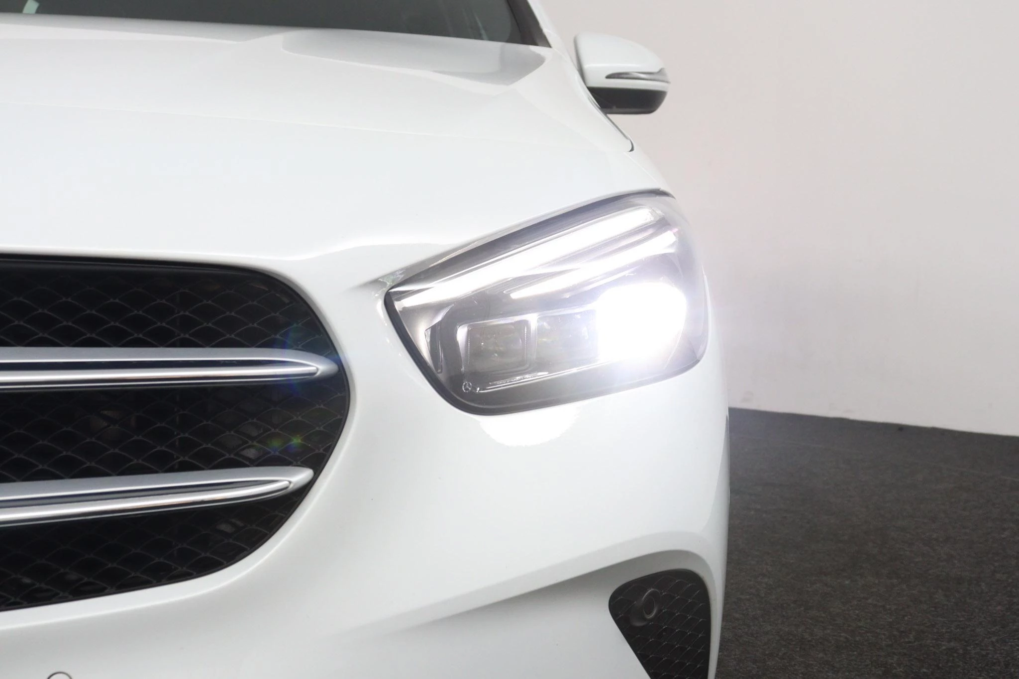 Mercedes-Benz-B-Klasse-image-19