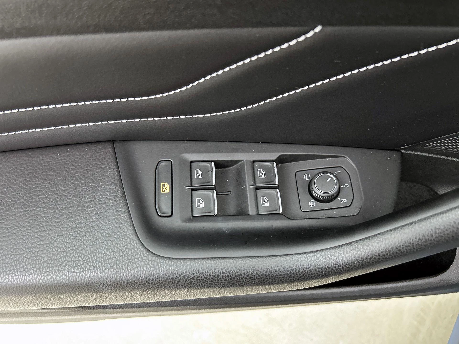 Volkswagen-Passat-image-48