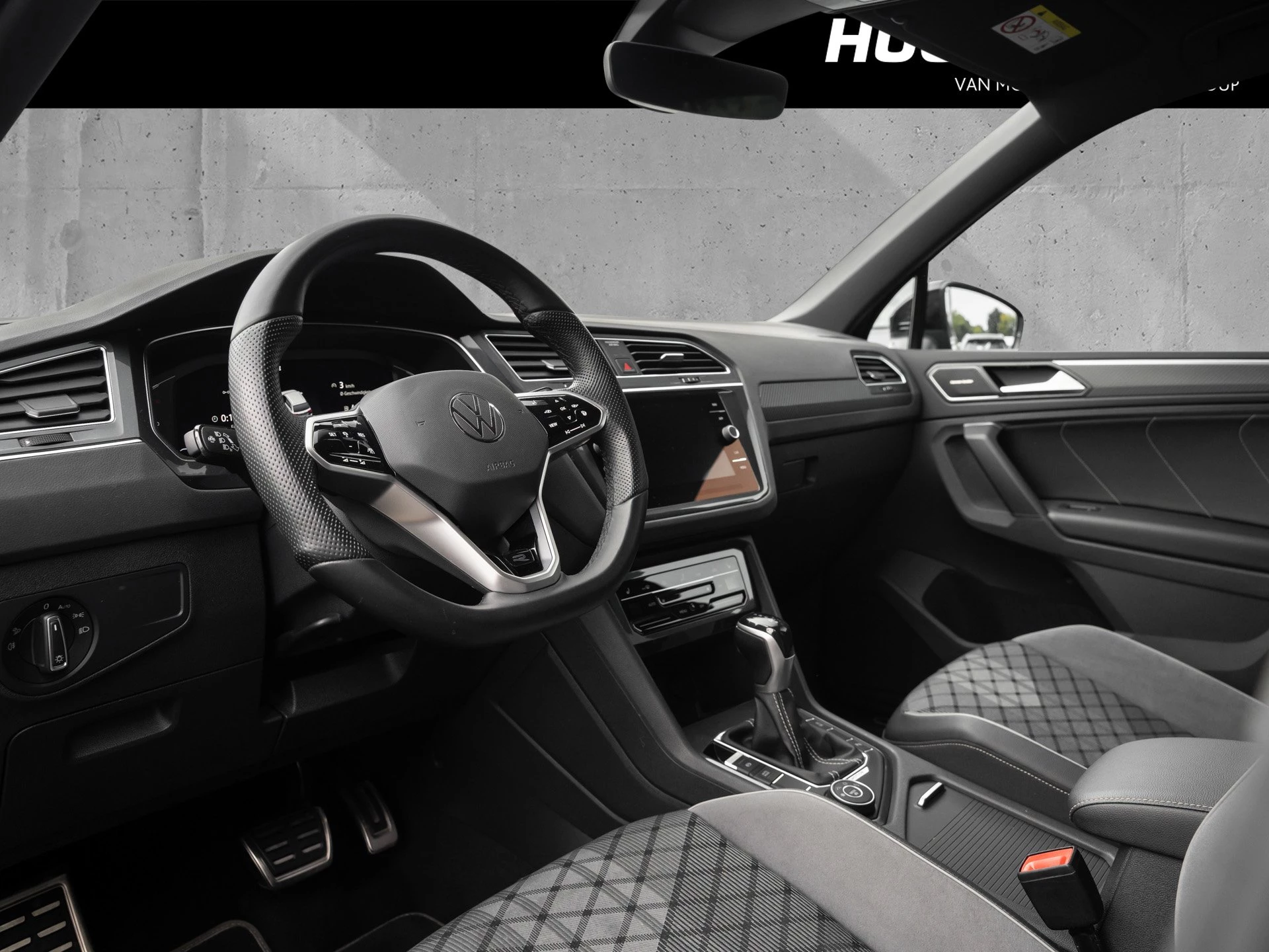 Volkswagen-Tiguan-image-4