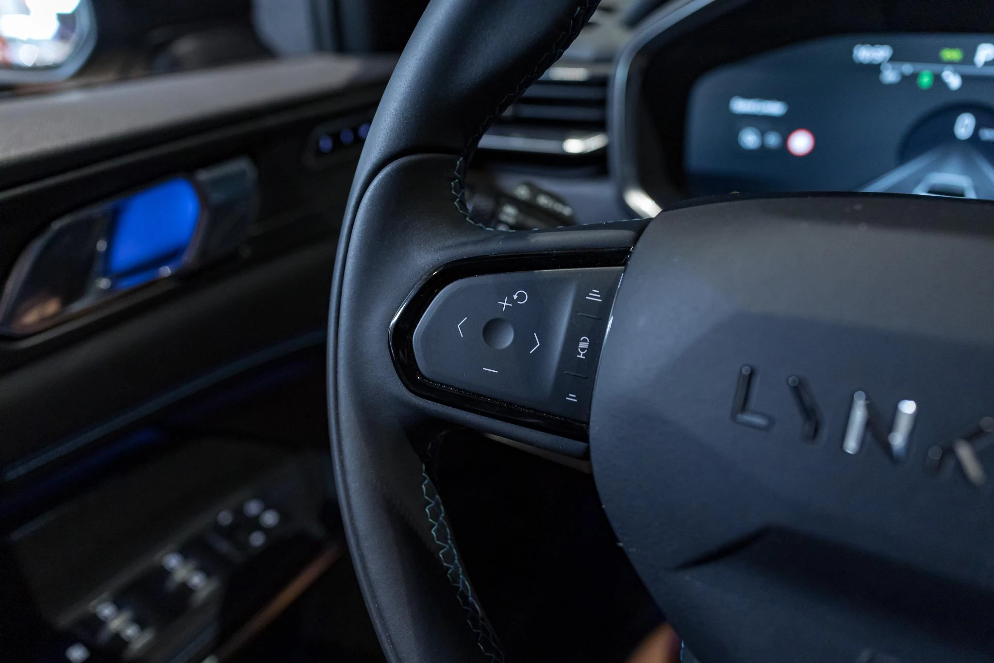 Lynk & Co 01 1.5 192kW PHEV OBC6.6