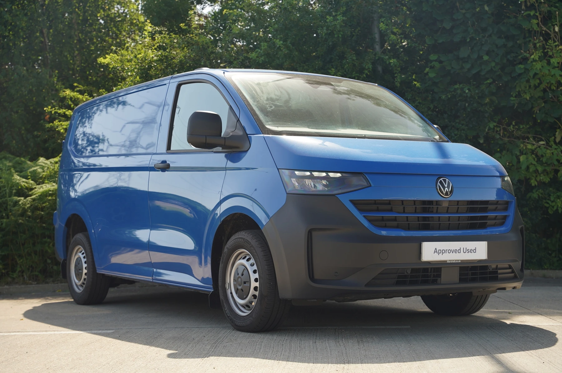 Volkswagen-Transporter-image-34