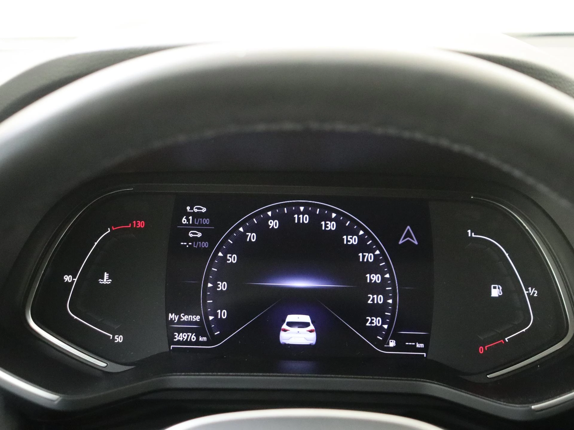 Renault-Clio-image-15