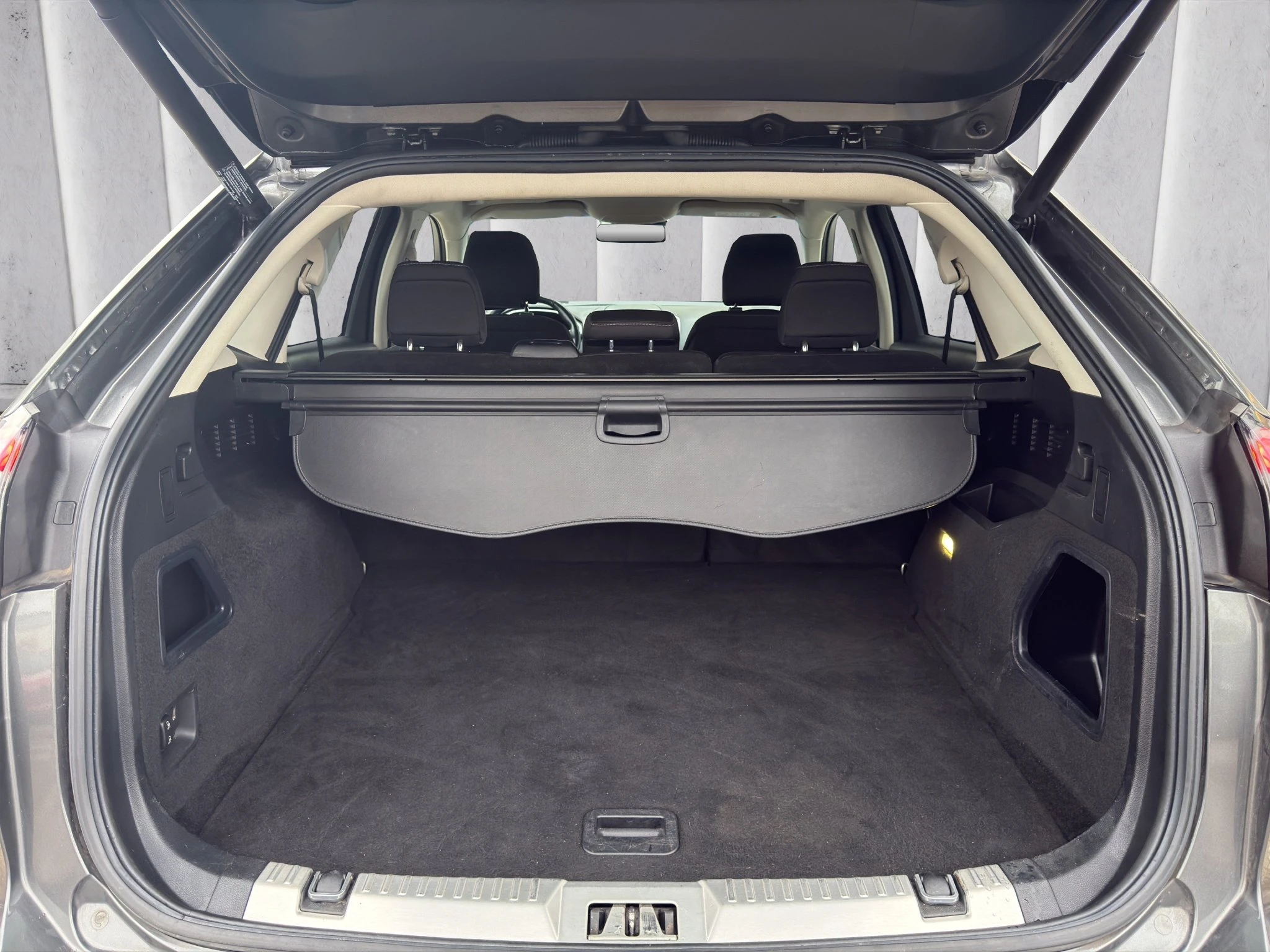 Ford-Edge-image-16