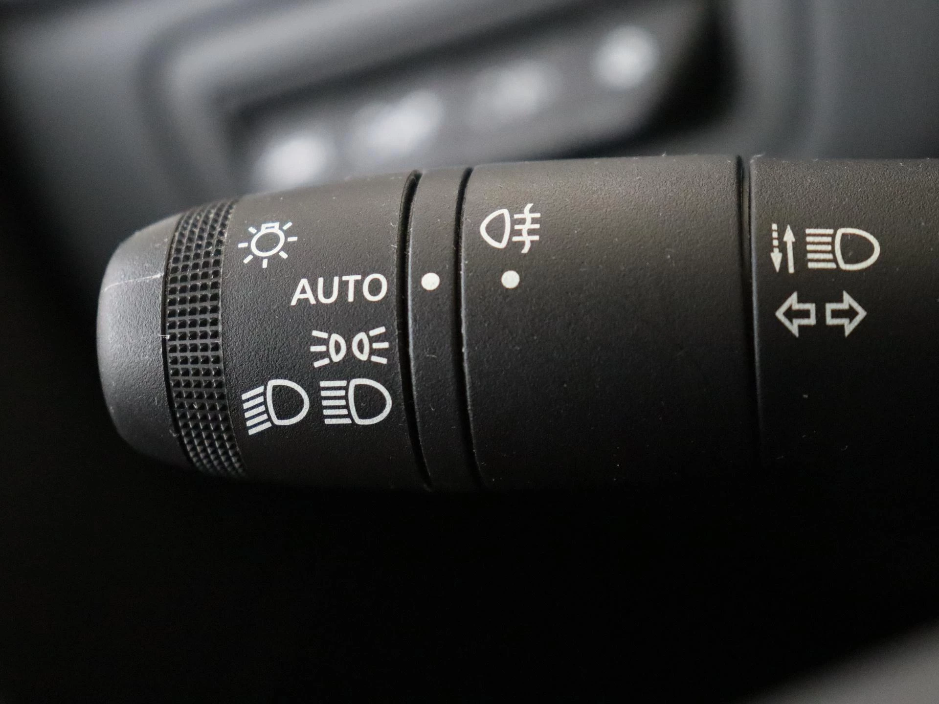 Renault-Captur-image-24