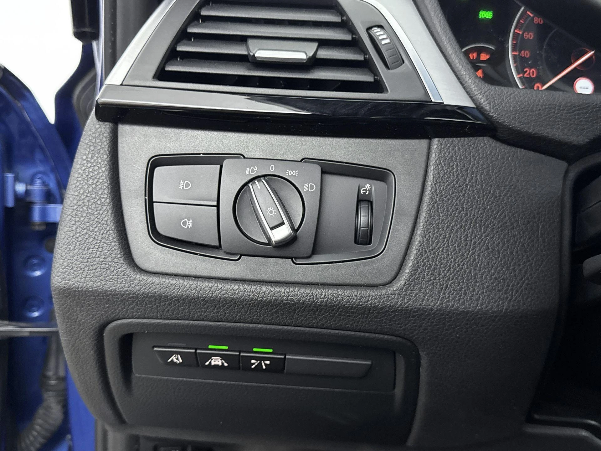 BMW-3 Serie-image-23